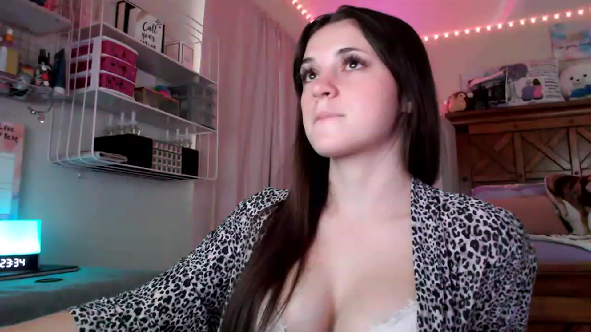 Gallery image thumbnail from Reinaleaks's myfreecams stream on, 04/23/2023, 21:38 image 12 of 20
