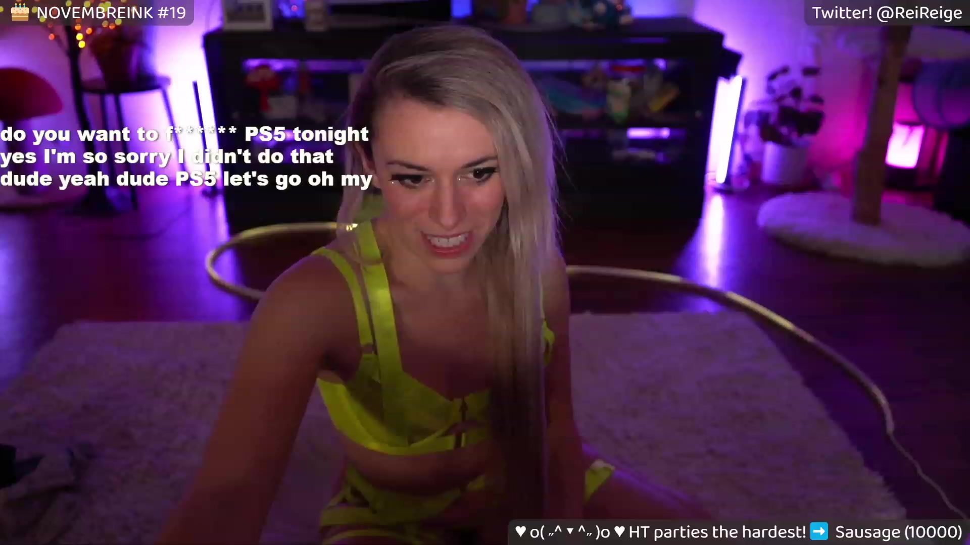 Gallery image thumbnail from Reive's myfreecams stream on, 11/19/2023, 09:51 image 15 of 20
