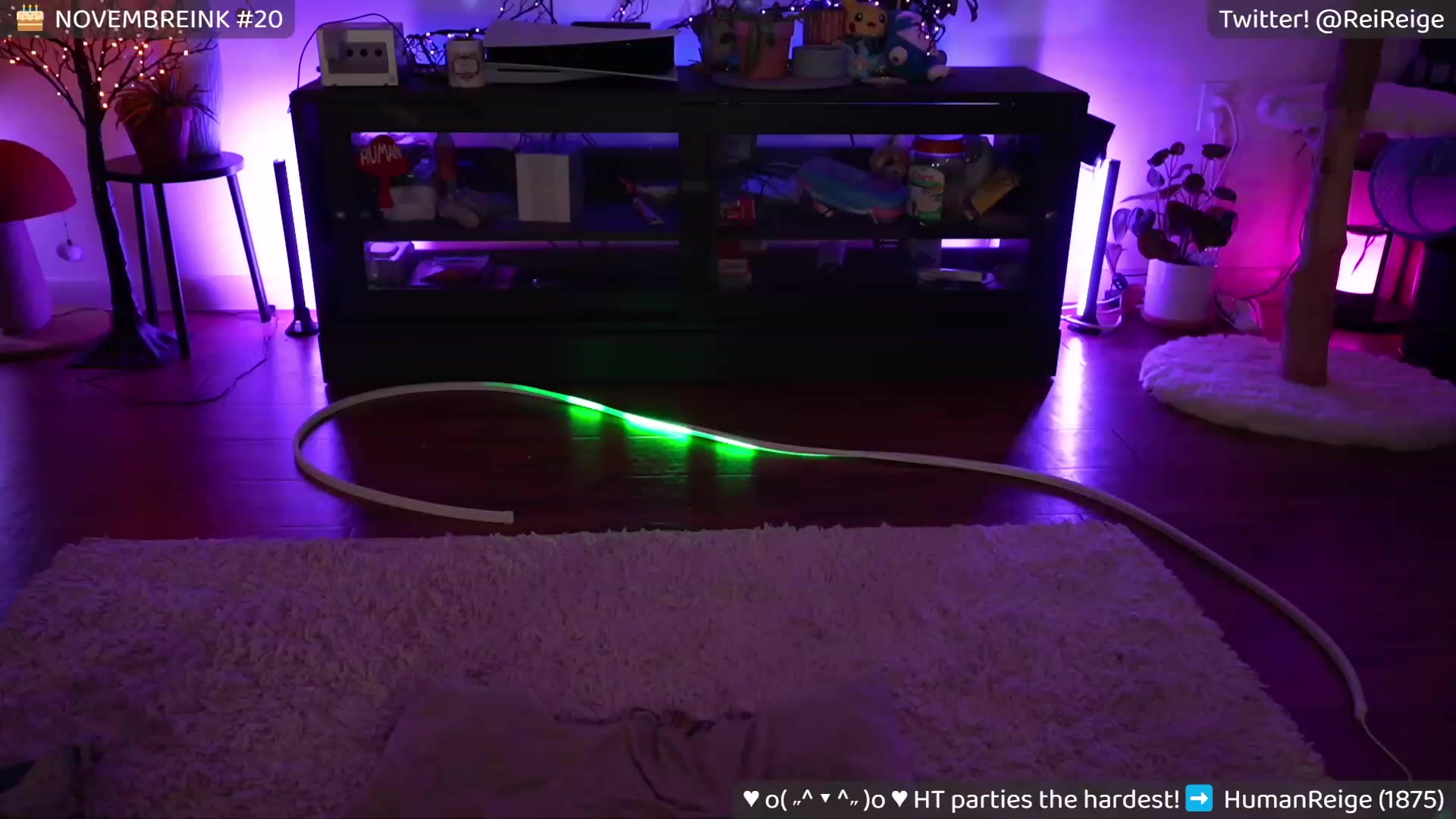 Gallery image thumbnail from Reive's myfreecams stream on, 11/19/2023, 09:51 image 4 of 20