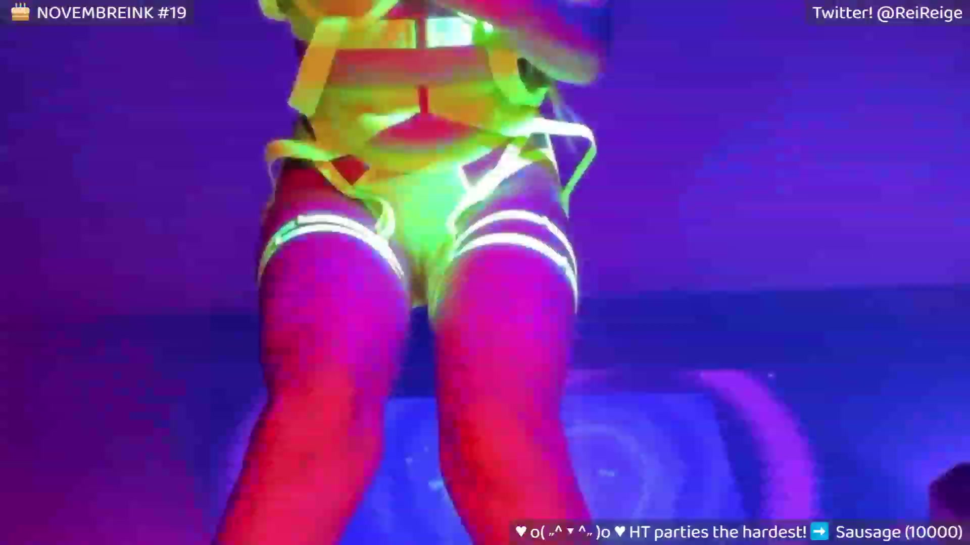 Gallery image thumbnail from Reive's myfreecams stream on, 11/19/2023, 11:45 image 13 of 20
