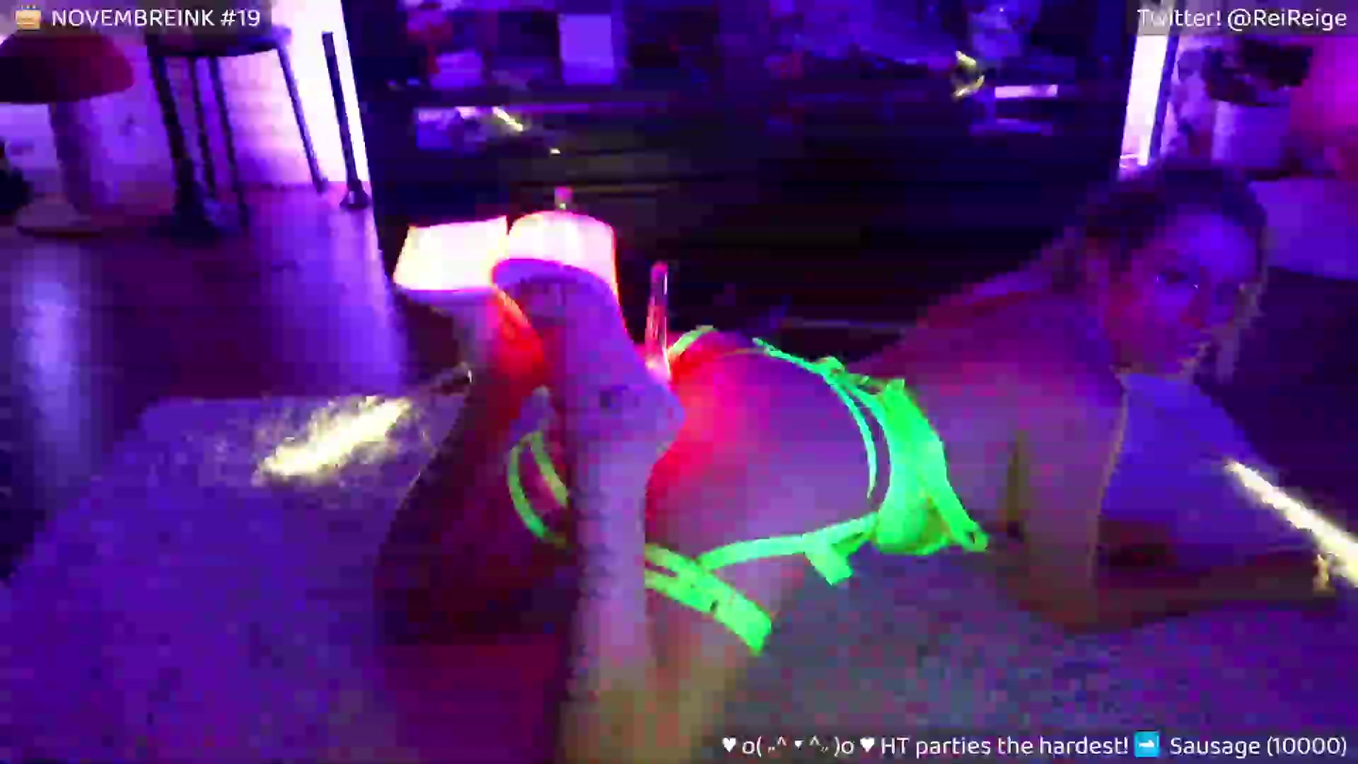 Gallery image thumbnail from Reive's myfreecams stream on, 11/19/2023, 11:45 image 17 of 20