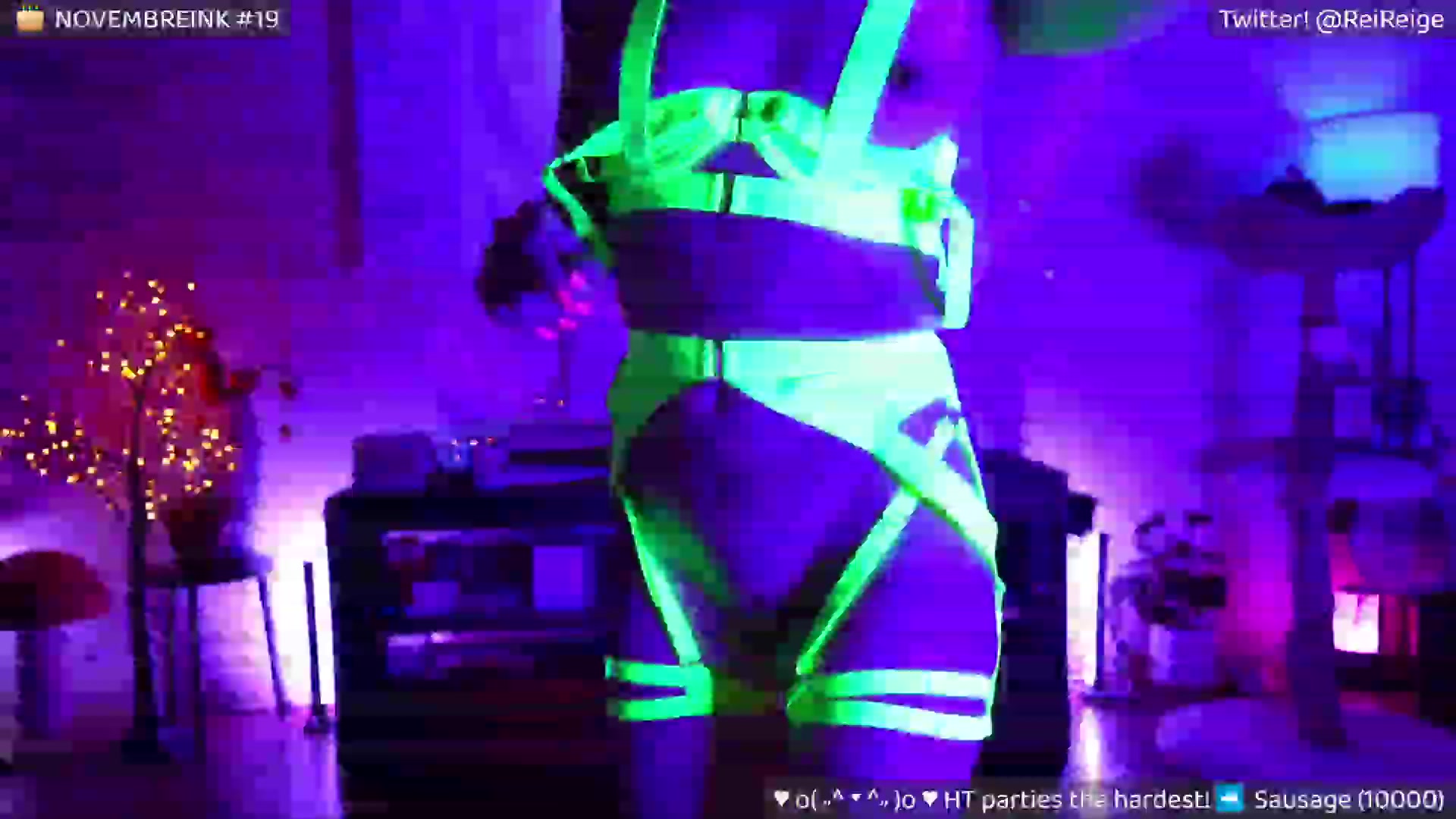 Gallery image thumbnail from Reive's myfreecams stream on, 11/19/2023, 12:41 image 3 of 20