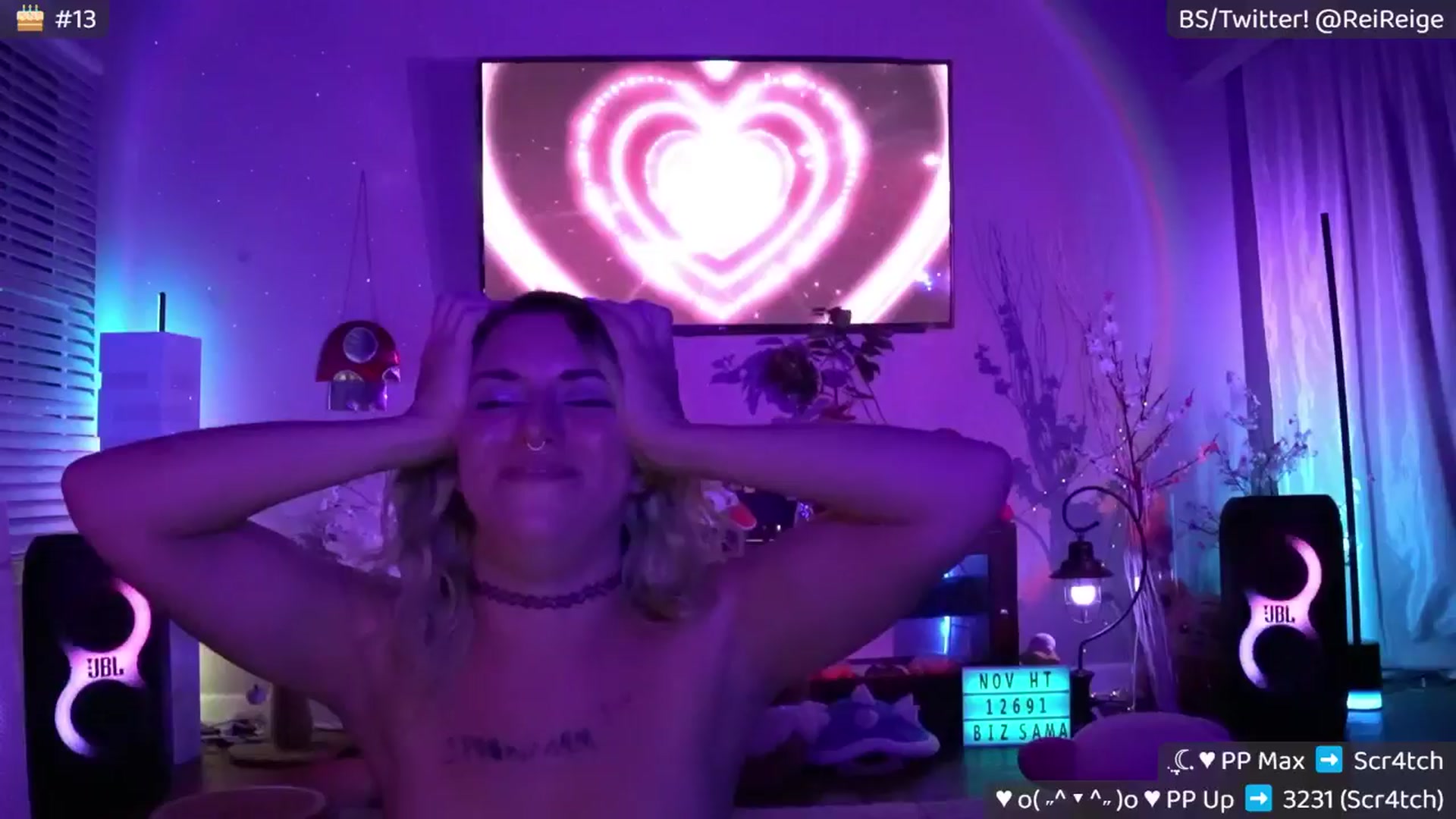 Gallery image thumbnail from Reive's myfreecams stream on, 11/22/2025, 16:26 image 1 of 20