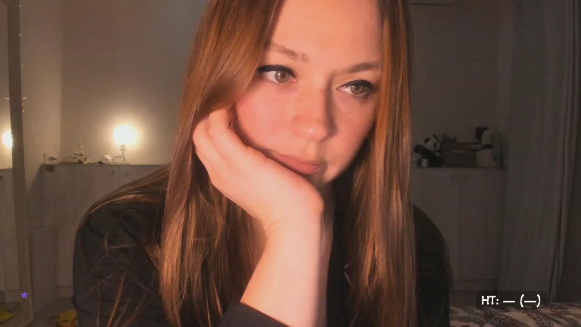 Gallery image thumbnail from Relax_'s myfreecams stream on, 03/10/2025, 24:02 image 18 of 20