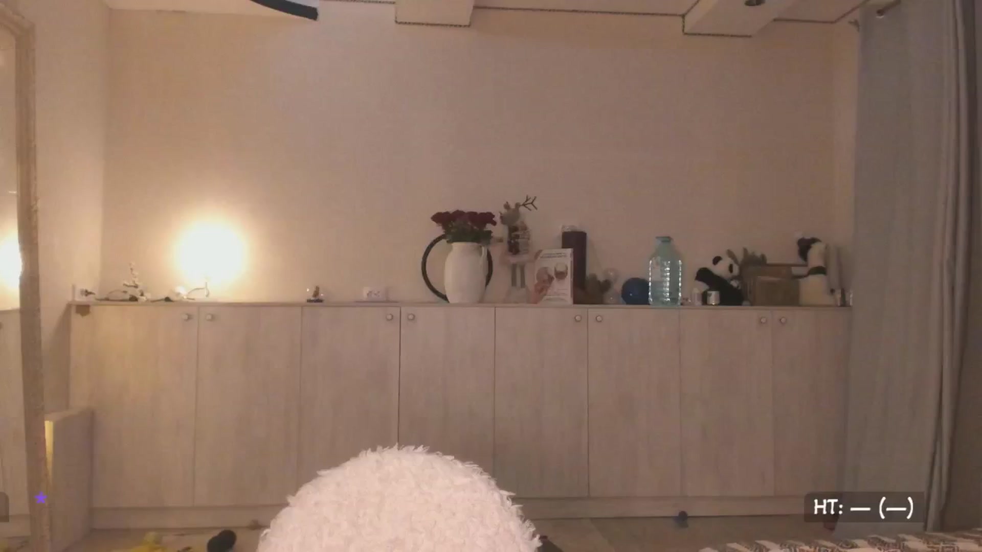 Gallery image thumbnail from Relax_'s myfreecams stream on, 03/10/2025, 01:28 image 6 of 20