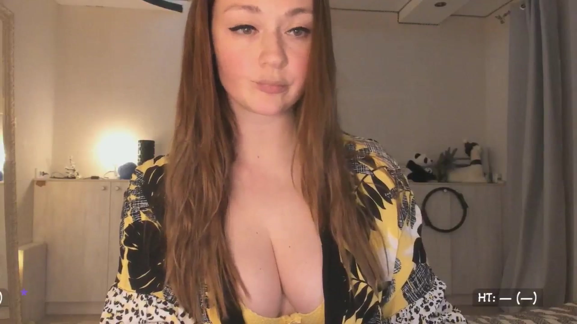 Gallery image thumbnail from Relax_'s myfreecams stream on, 03/20/2025, 24:01 image 2 of 20