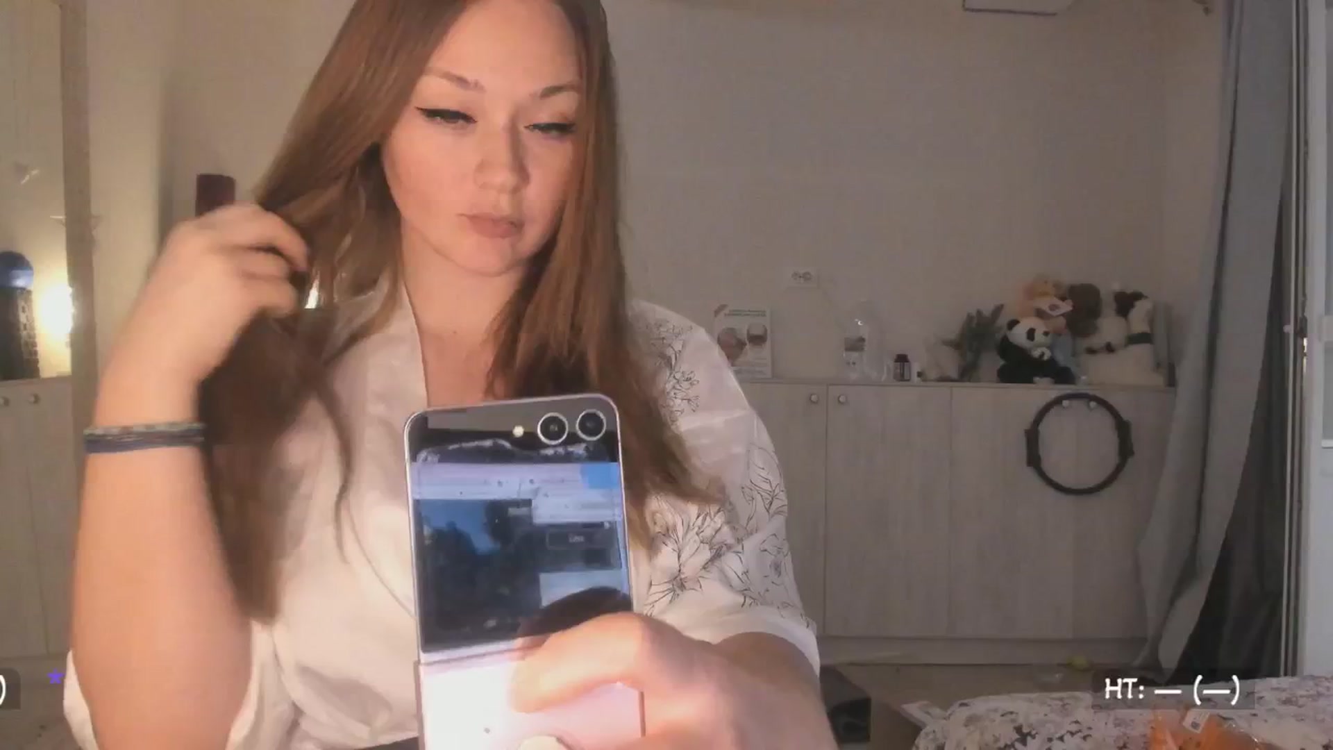 Gallery image thumbnail from Relax_'s myfreecams stream on, 04/02/2025, 23:21 image 6 of 20