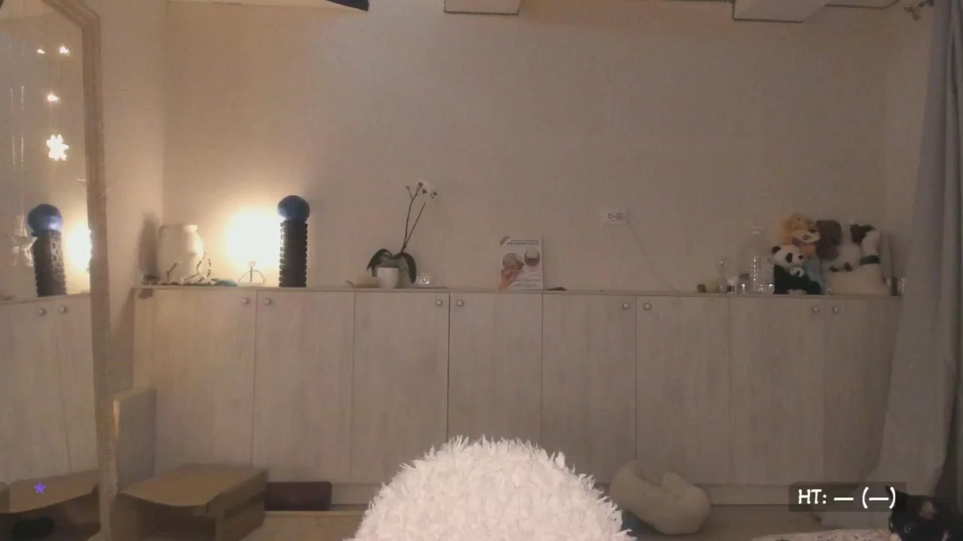 Gallery image thumbnail from Relax_'s myfreecams stream on, 04/06/2025, 01:46 image 6 of 20