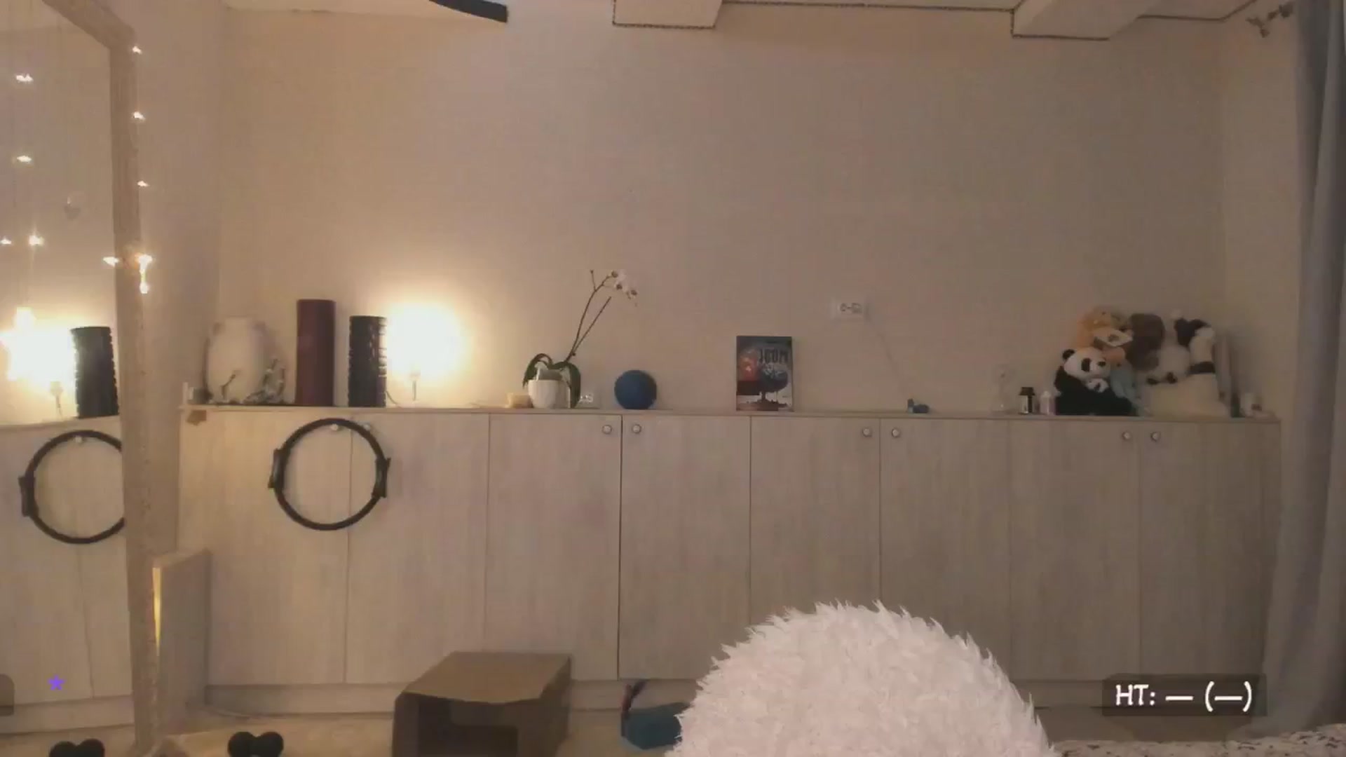 Gallery image thumbnail from Relax_'s myfreecams stream on, 04/12/2025, 02:17 image 3 of 20