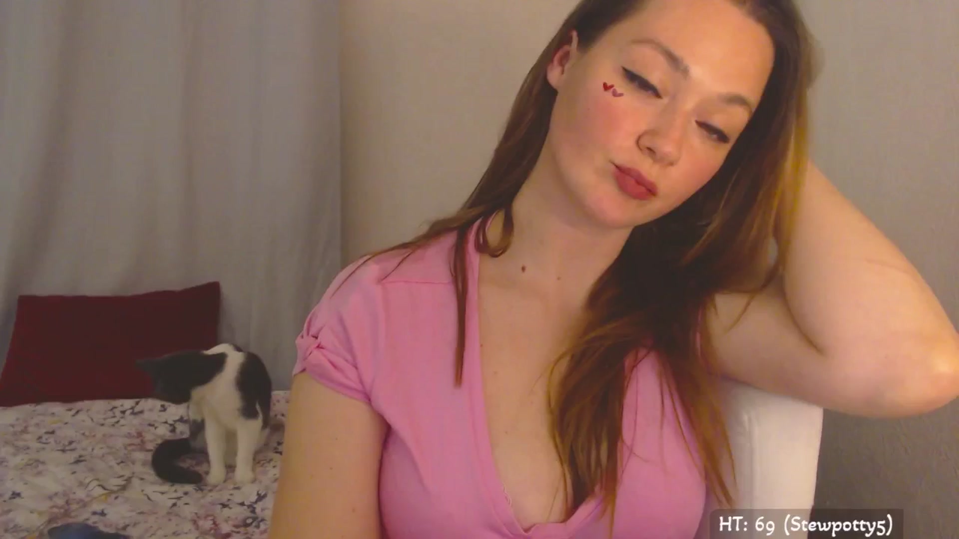 Gallery image thumbnail from Relax_'s myfreecams stream on, 10/19/2025, 01:18 image 13 of 20