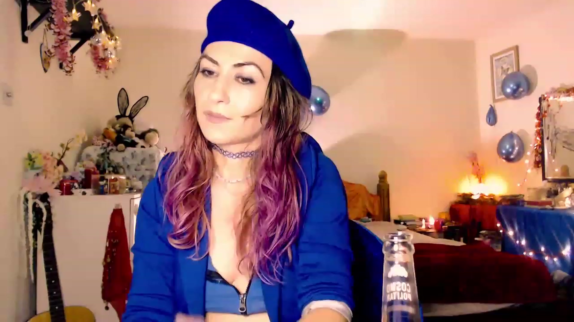 Gallery image thumbnail from RememberMeDee's myfreecams stream on, 12/26/2022, 24:57 image 6 of 20