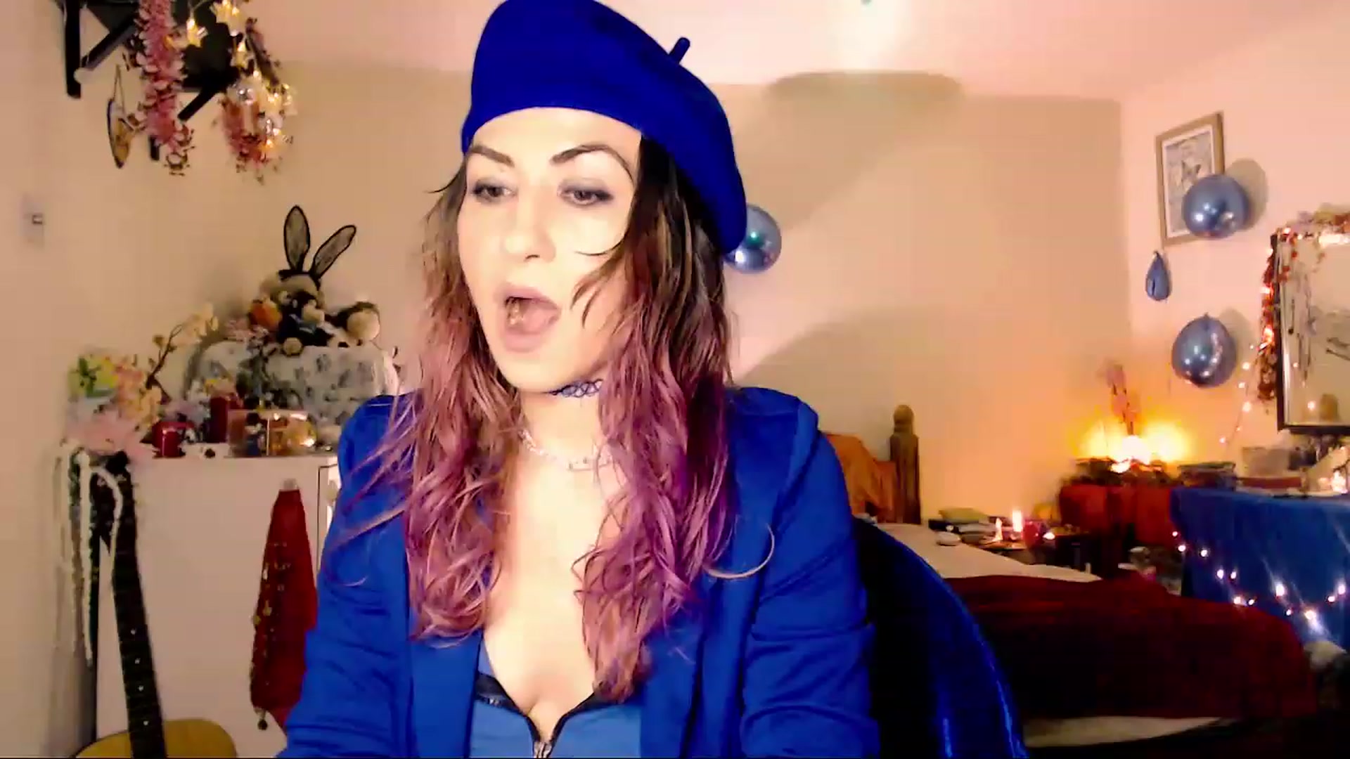 Gallery image thumbnail from RememberMeDee's myfreecams stream on, 12/26/2022, 24:57 image 1 of 20