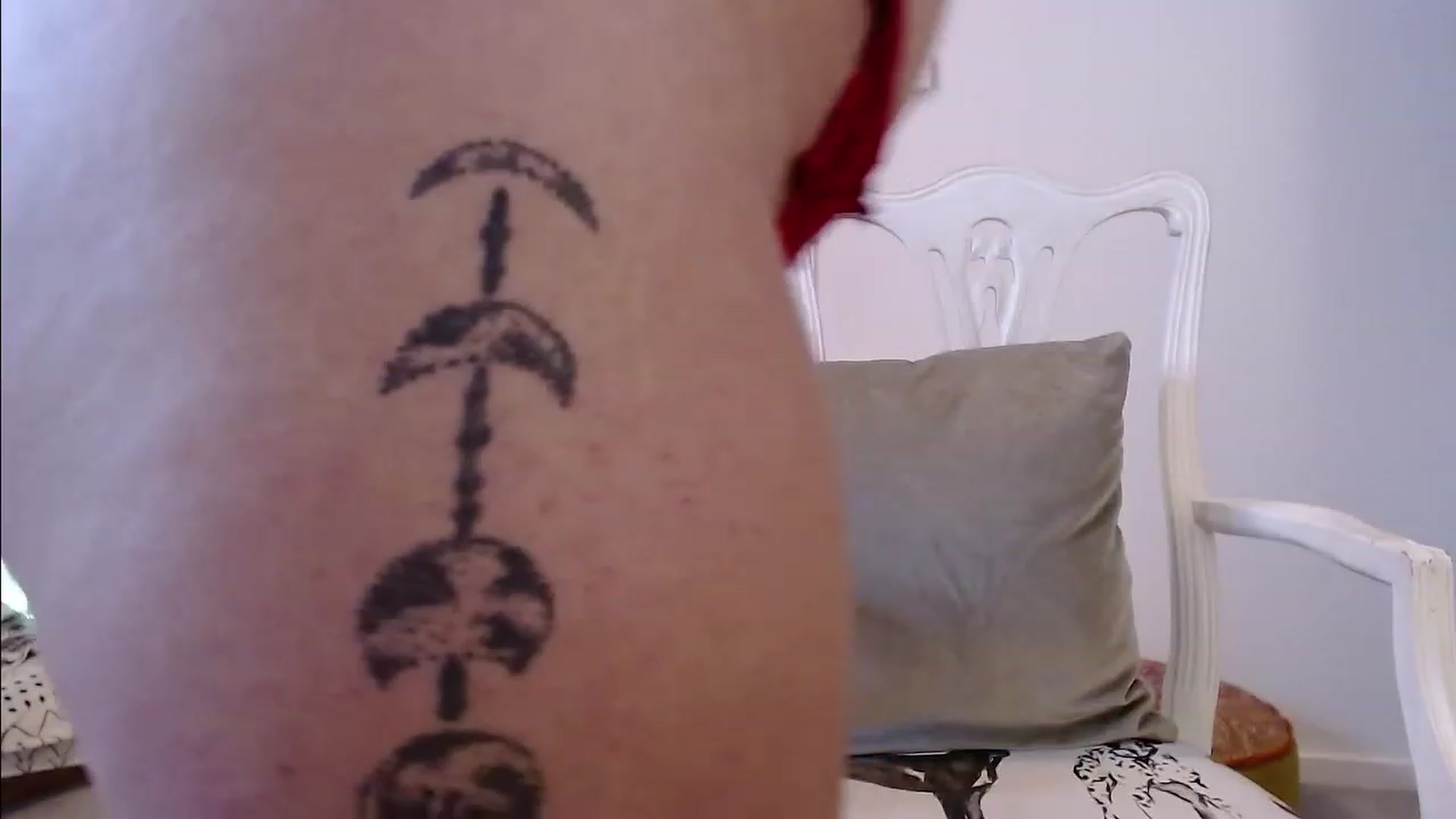 Gallery image thumbnail from RemiClem1's myfreecams stream on, 11/30/2022, 21:53 image 18 of 20