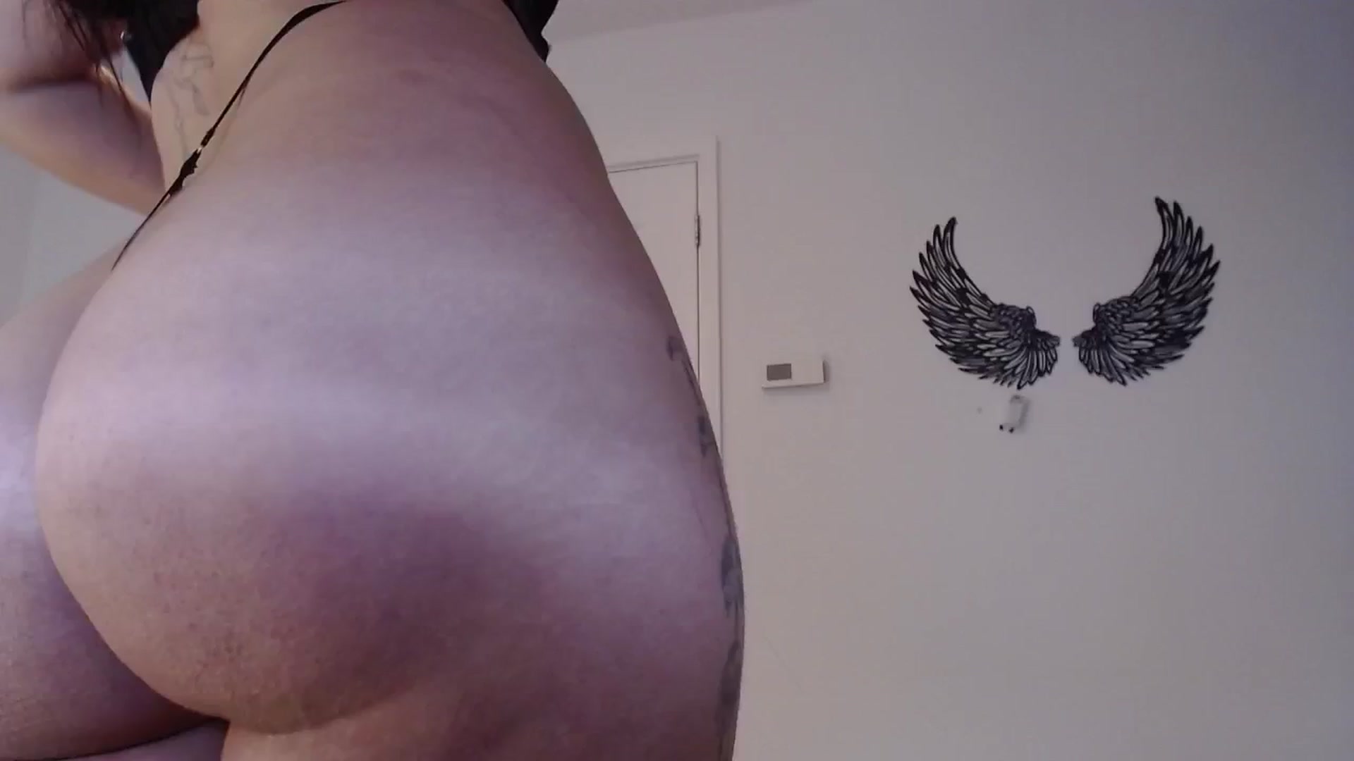 Gallery image thumbnail from Remi_ivy's myfreecams stream on, 12/02/2024, 14:38 image 3 of 20