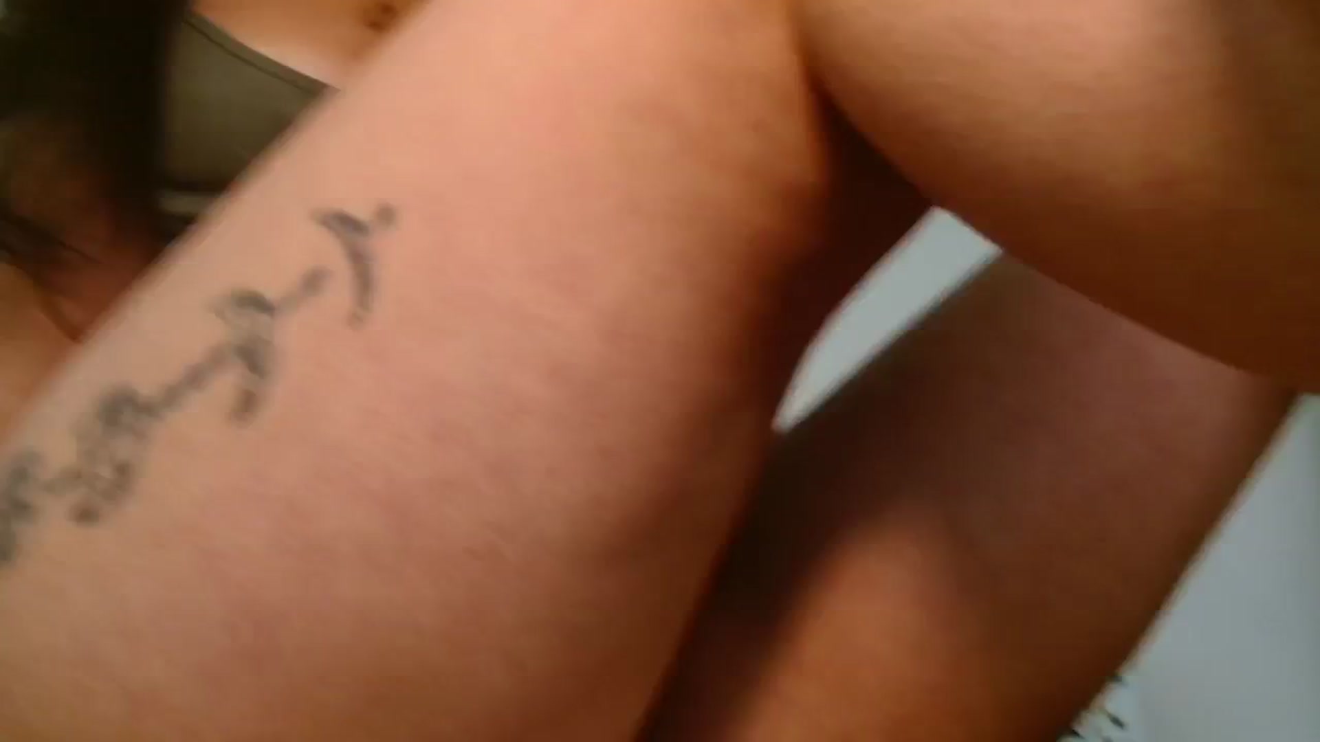 Gallery image thumbnail from Remi_ivy's myfreecams stream on, 05/06/2025, 12:06 image 14 of 20