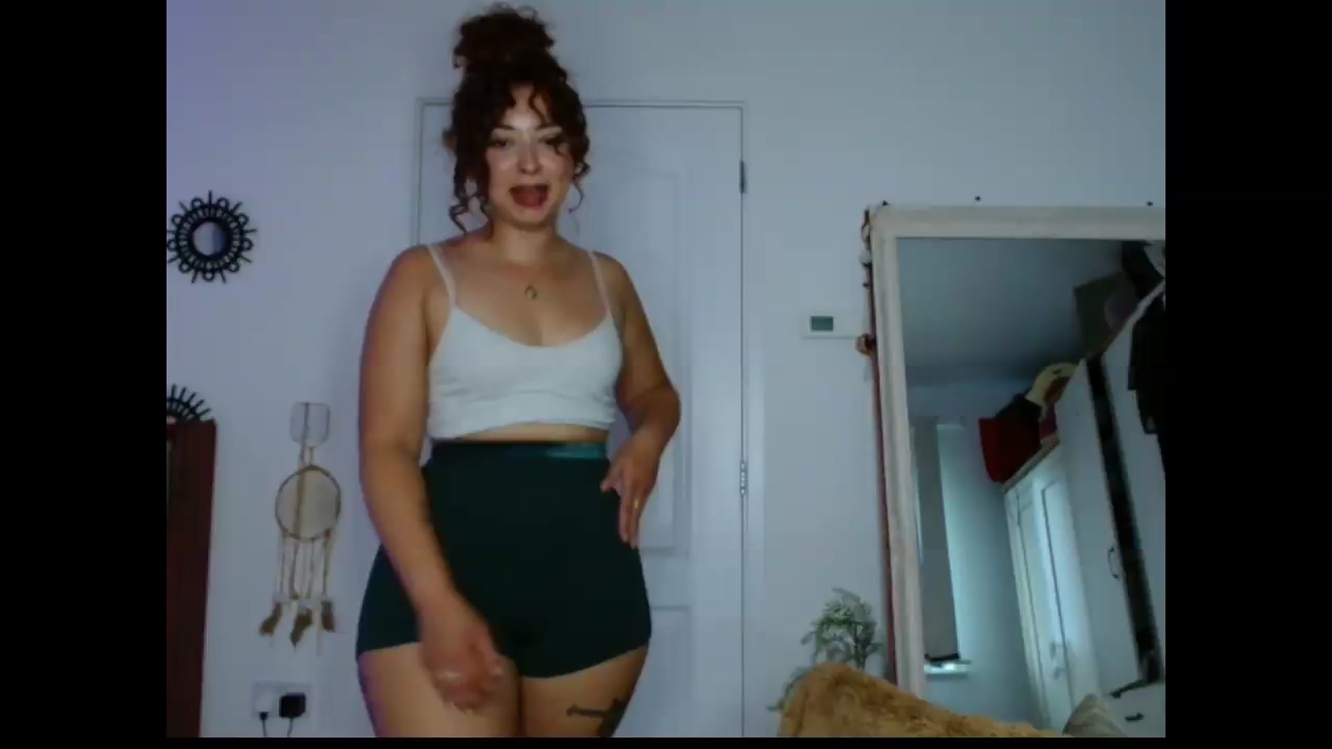Gallery image thumbnail from Remi_ivy's myfreecams stream on, 07/05/2026, 19:41 image 17 of 20