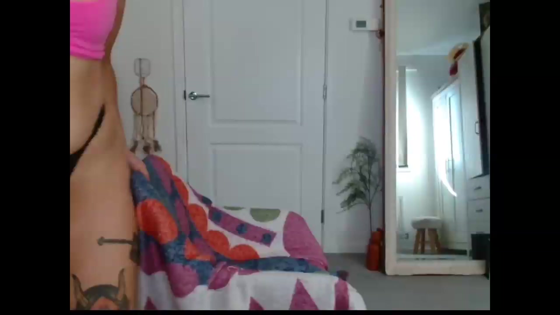 Gallery image thumbnail from Remi_ivy's myfreecams stream on, 07/19/2026, 18:18 image 4 of 20