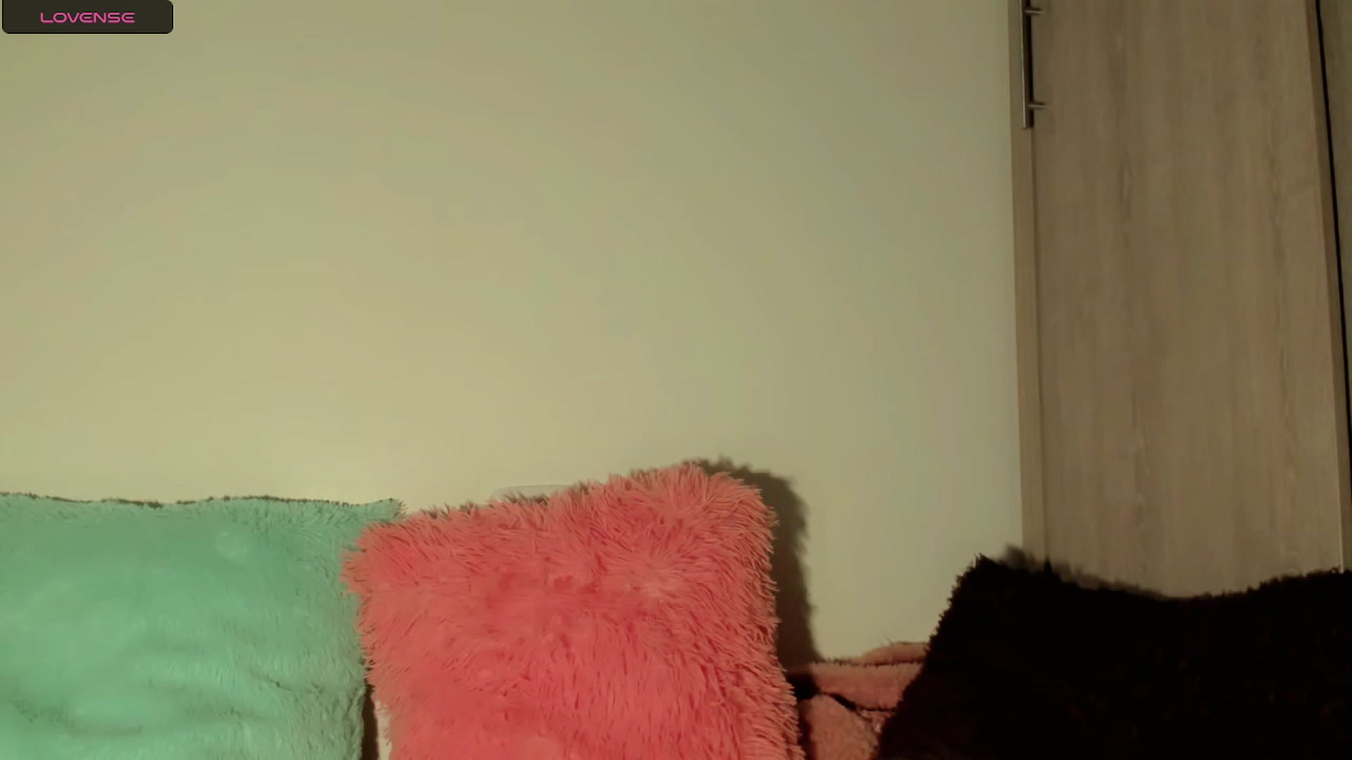 Gallery image thumbnail from RenataFih0or_'s myfreecams stream on, 12/15/2023, 15:50 image 3 of 20