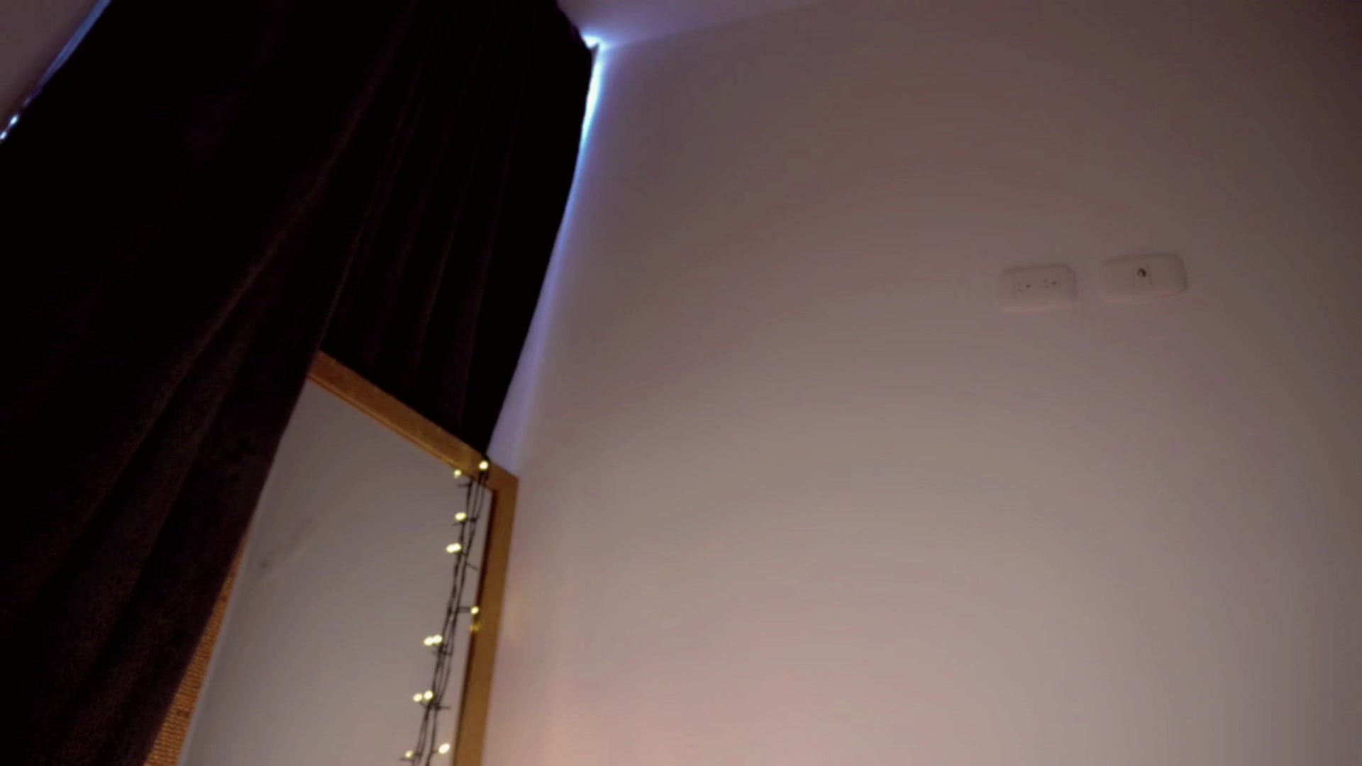 Gallery image thumbnail from RenataFih0or_'s myfreecams stream on, 04/09/2024, 16:21 image 8 of 20