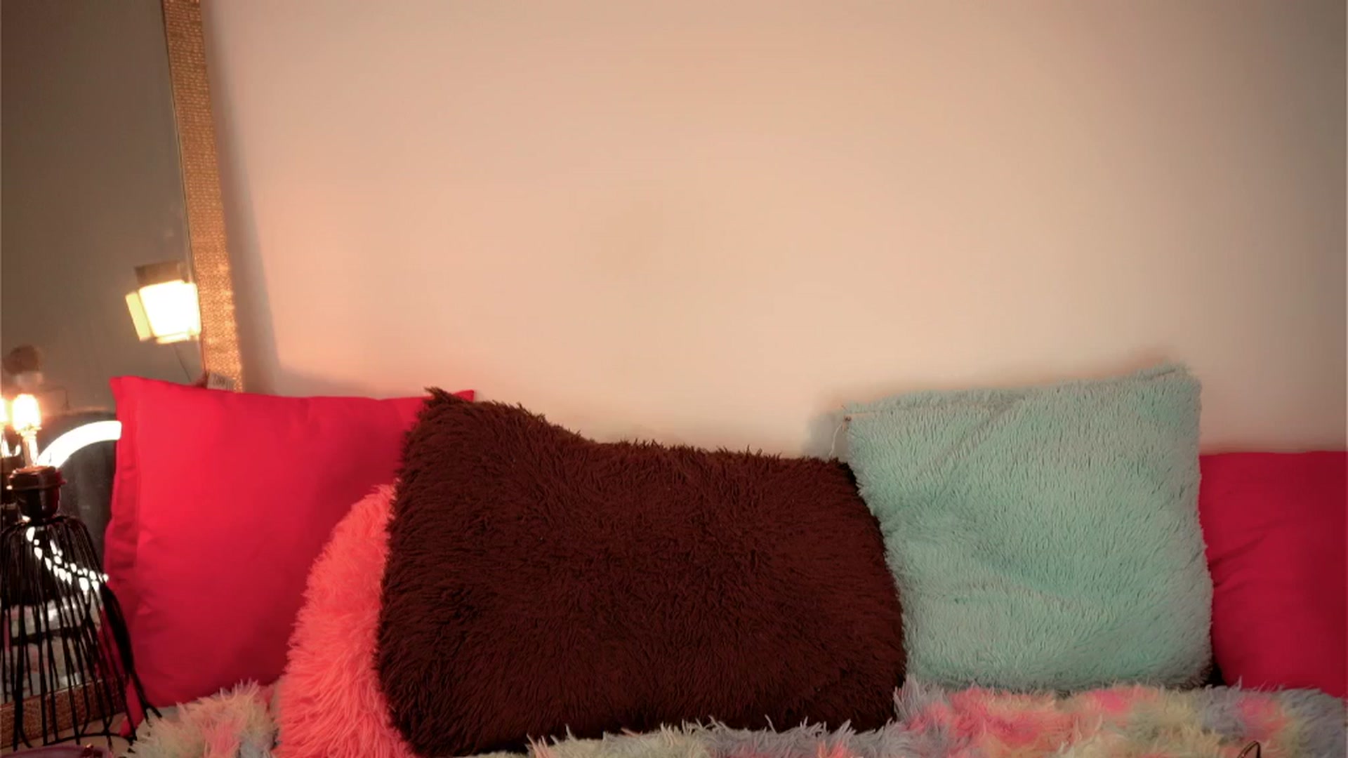 Gallery image thumbnail from RenataFih0or_'s myfreecams stream on, 07/03/2024, 18:57 image 7 of 20