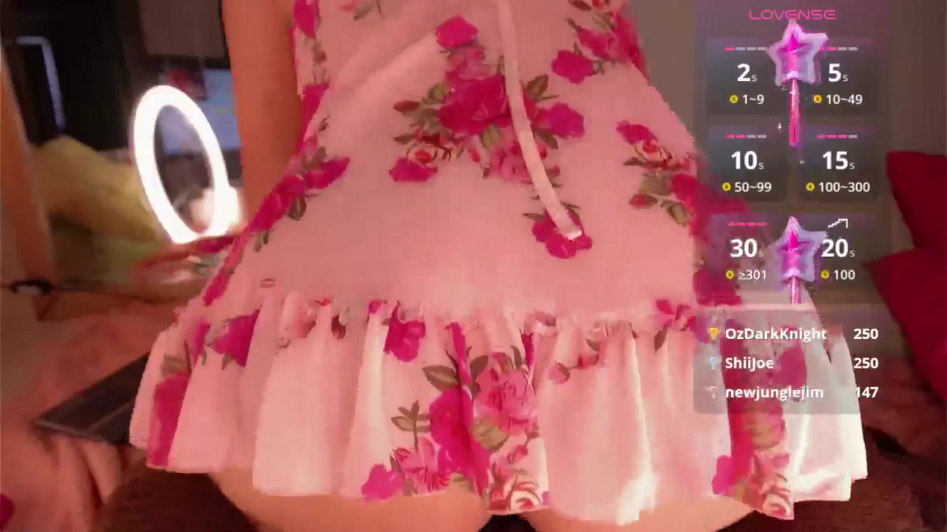 Gallery image thumbnail from RenataFih0or_'s myfreecams stream on, 10/03/2025, 15:50 image 12 of 20