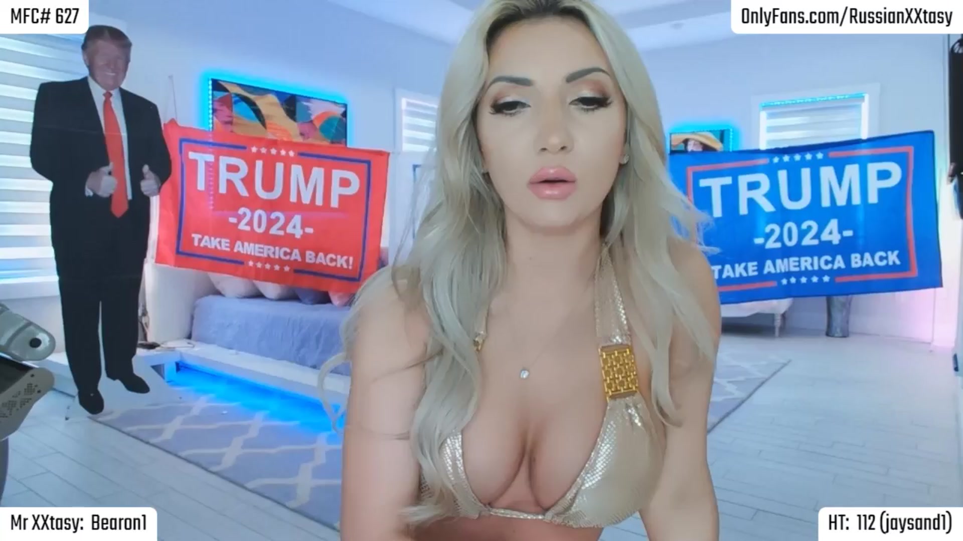 Gallery image thumbnail from RenyXXtasy's myfreecams stream on, 04/04/2024, 23:55 image 3 of 20