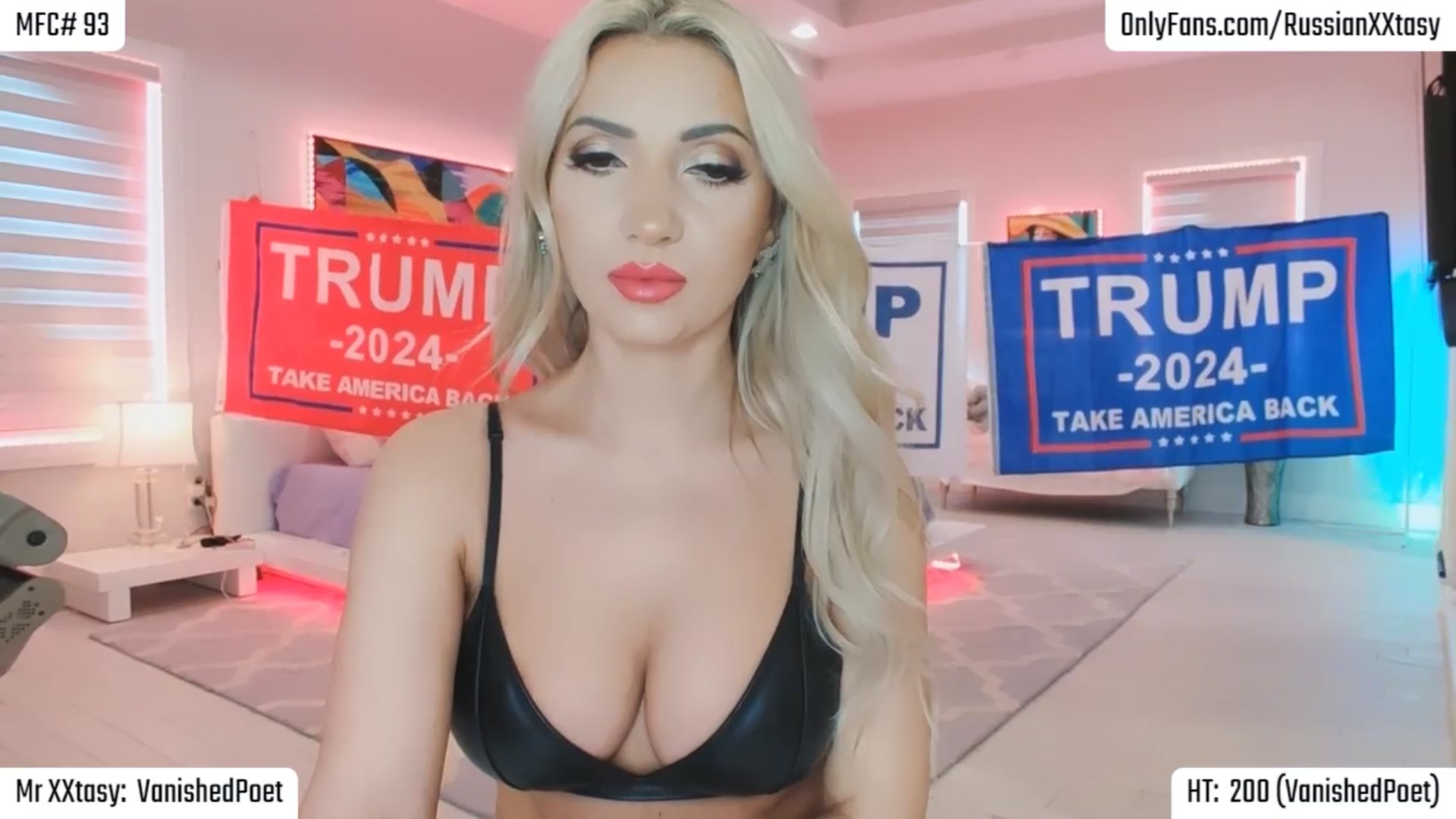 Gallery image thumbnail from RenyXXtasy's myfreecams stream on, 04/13/2024, 02:16 image 4 of 20