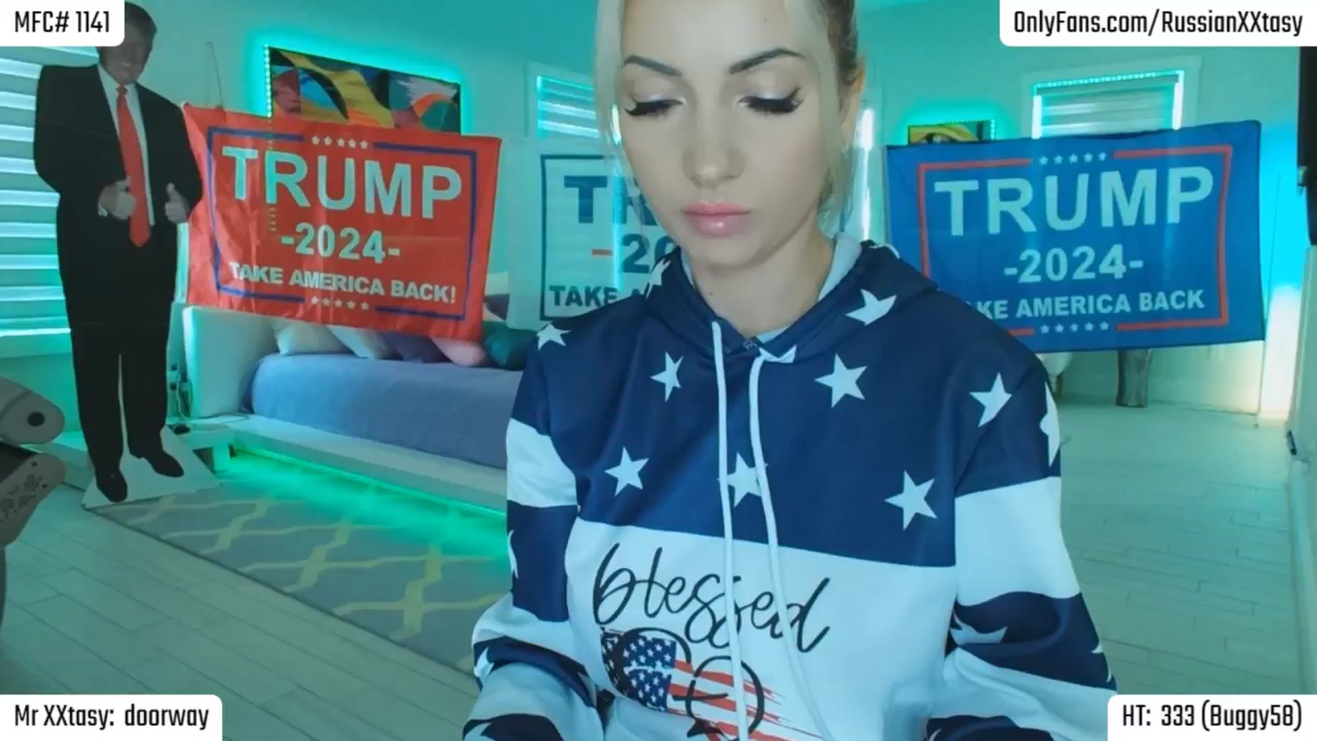 Gallery image thumbnail from RenyXXtasy's myfreecams stream on, 05/14/2024, 24:30 image 11 of 20