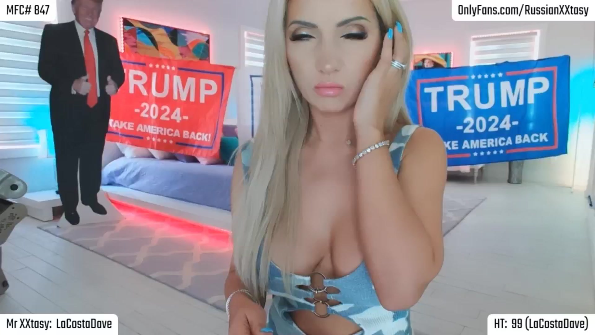 Gallery image thumbnail from RenyXXtasy's myfreecams stream on, 06/06/2024, 24:45 image 4 of 20