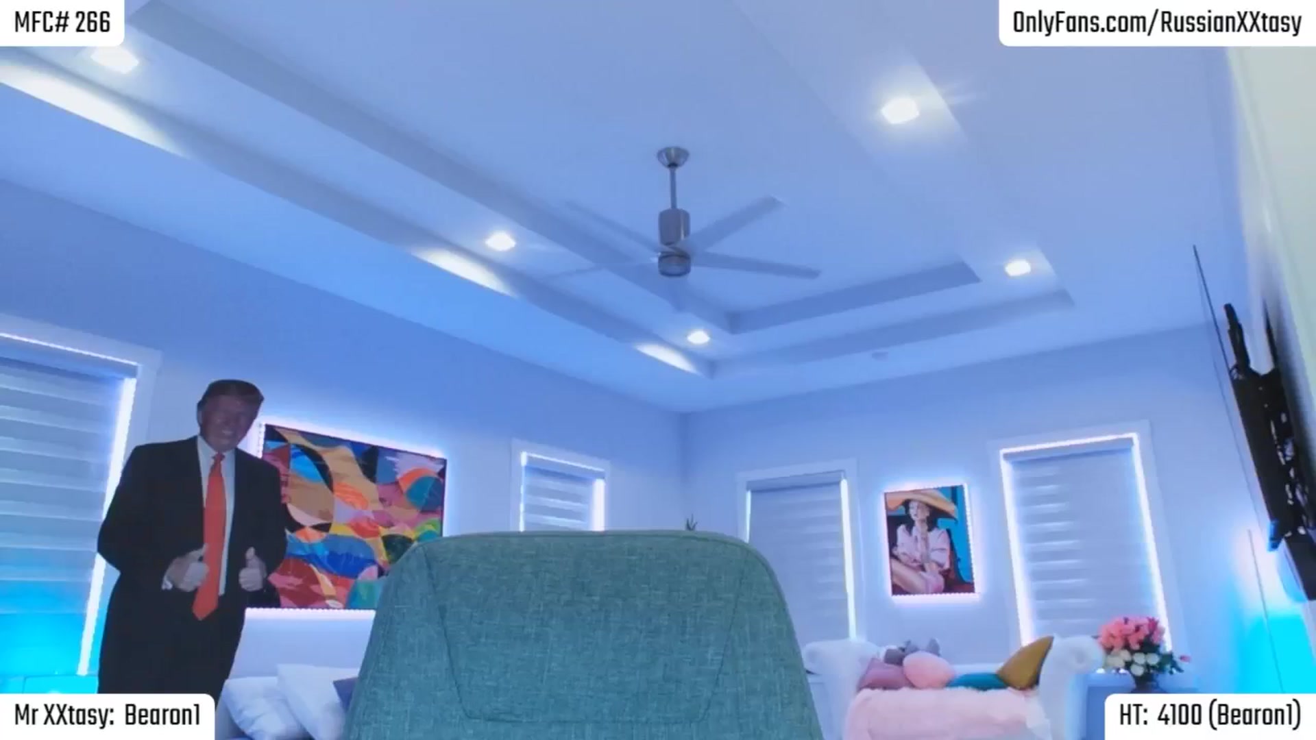 Gallery image thumbnail from RenyXXtasy's myfreecams stream on, 07/04/2024, 01:26 image 18 of 20