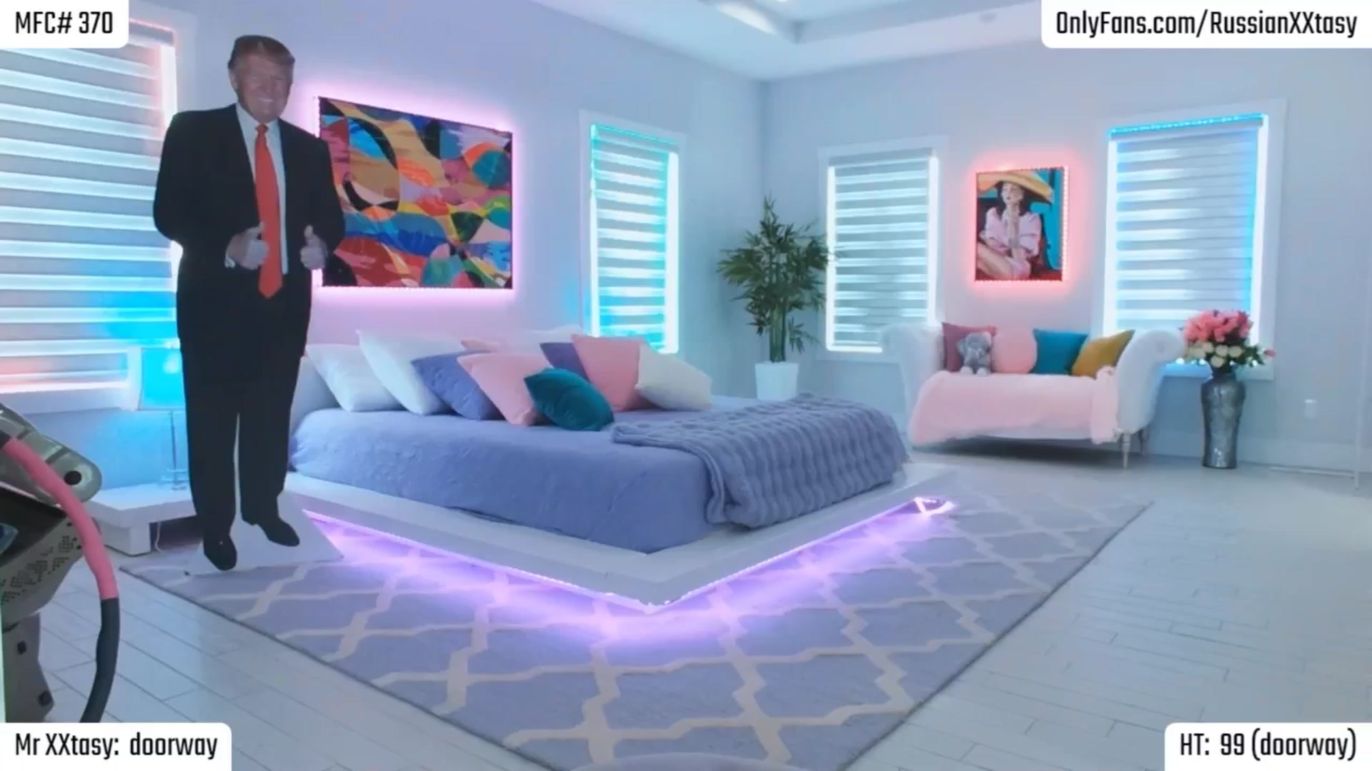Gallery image thumbnail from RenyXXtasy's myfreecams stream on, 07/16/2024, 24:57 image 2 of 20