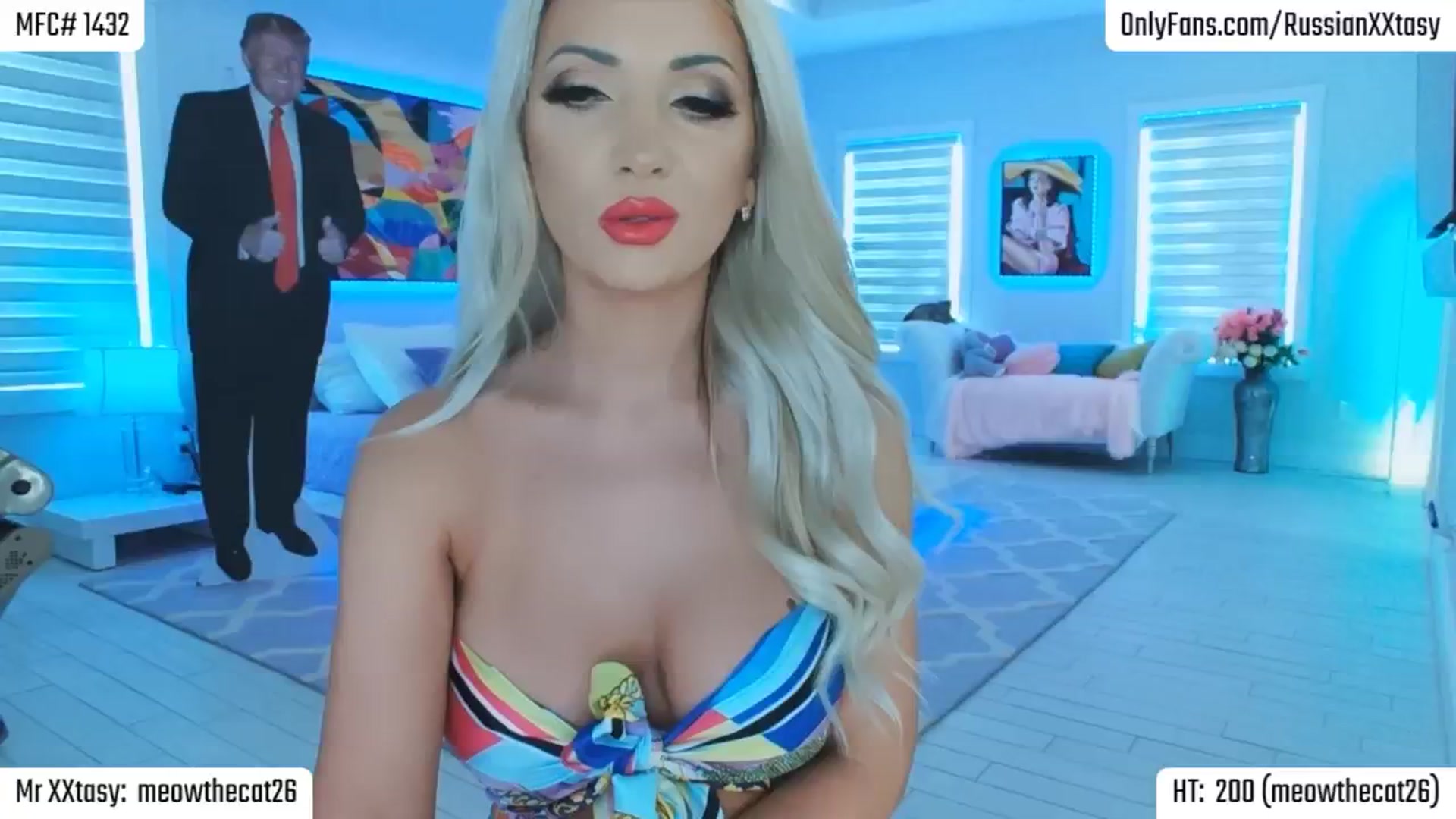 Gallery image thumbnail from RenyXXtasy's myfreecams stream on, 08/26/2024, 23:52 image 8 of 20