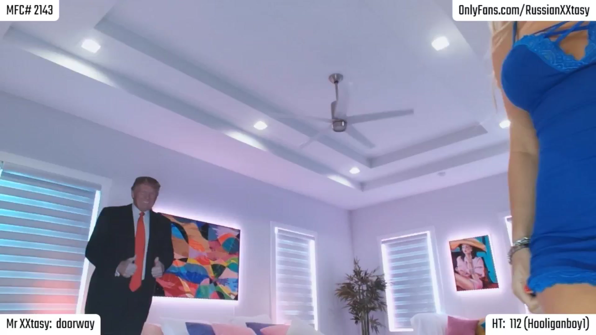 Gallery image thumbnail from RenyXXtasy's myfreecams stream on, 10/03/2024, 24:38 image 7 of 20
