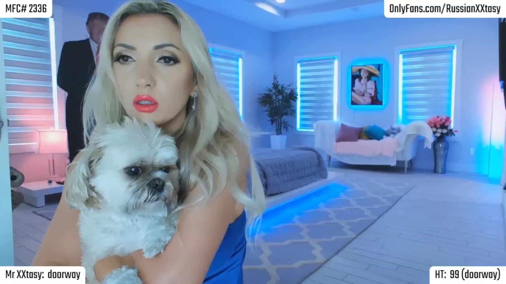 Gallery image thumbnail from RenyXXtasy's myfreecams stream on, 10/03/2024, 24:38 image 6 of 20