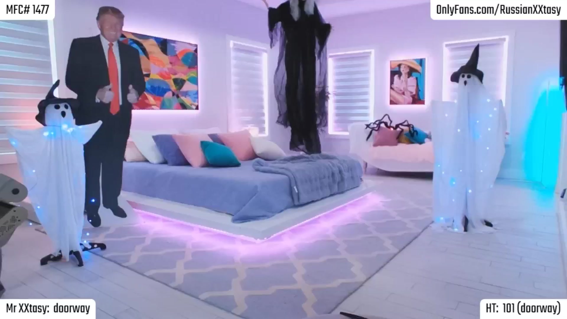 Gallery image thumbnail from RenyXXtasy's myfreecams stream on, 10/08/2024, 24:05 image 5 of 20