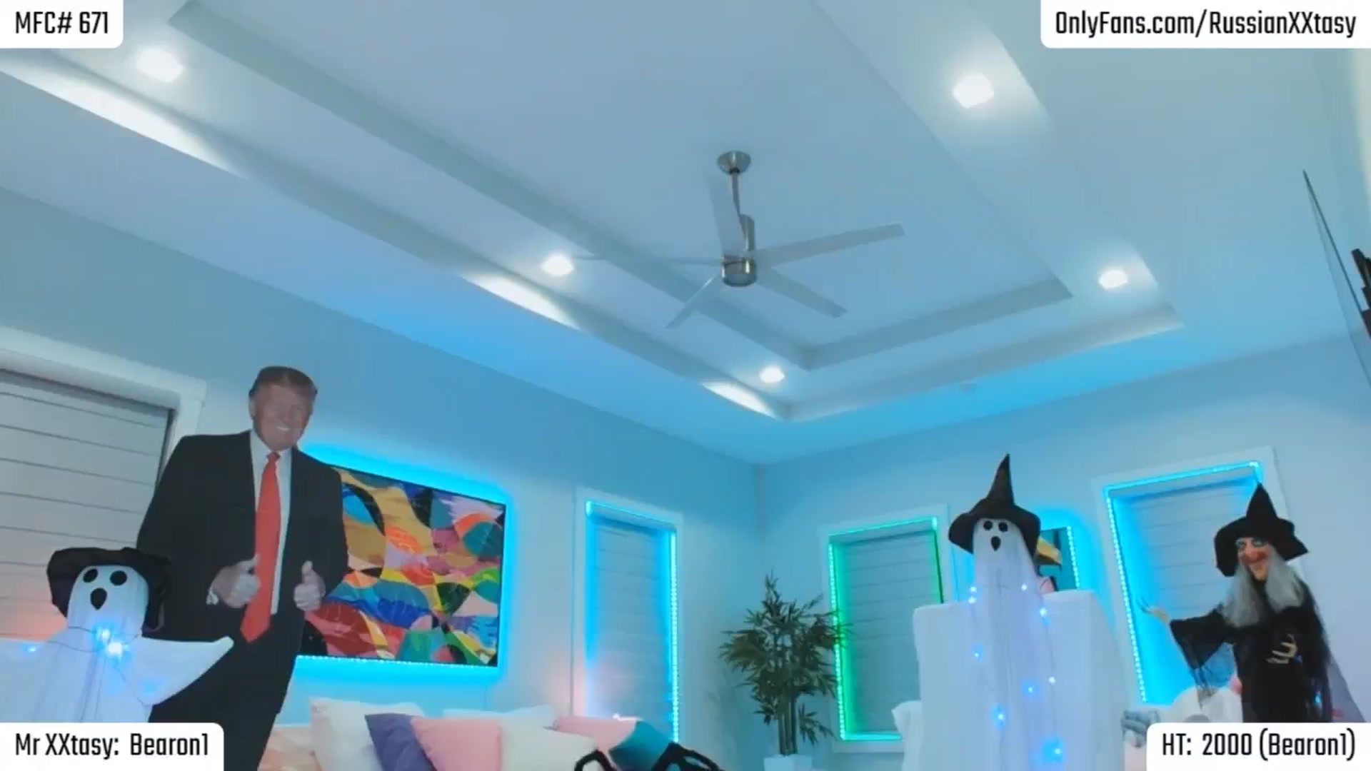 Gallery image thumbnail from RenyXXtasy's myfreecams stream on, 10/17/2024, 24:58 image 15 of 20