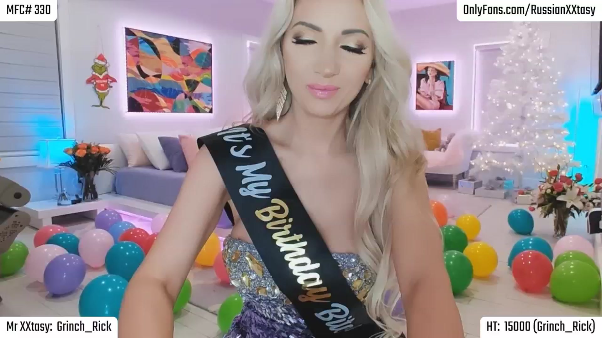 Gallery image thumbnail from RenyXXtasy's myfreecams stream on, 12/30/2024, 23:12 image 2 of 20