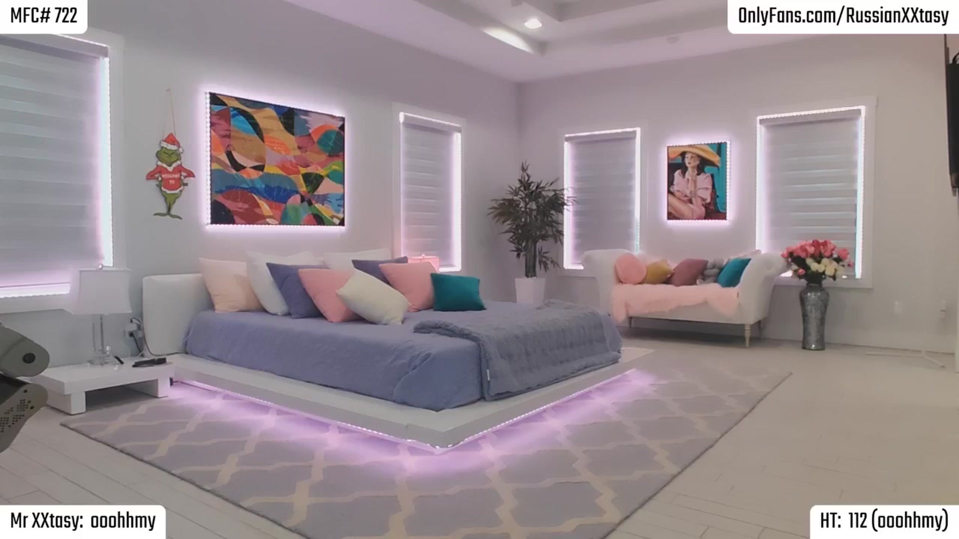 Gallery image thumbnail from RenyXXtasy's myfreecams stream on, 04/12/2025, 24:07 image 2 of 20