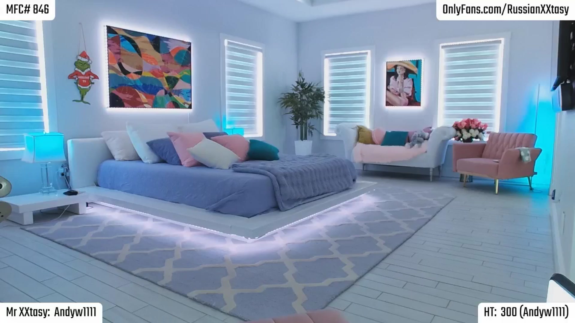 Gallery image thumbnail from RenyXXtasy's myfreecams stream on, 08/18/2025, 22:35 image 2 of 20