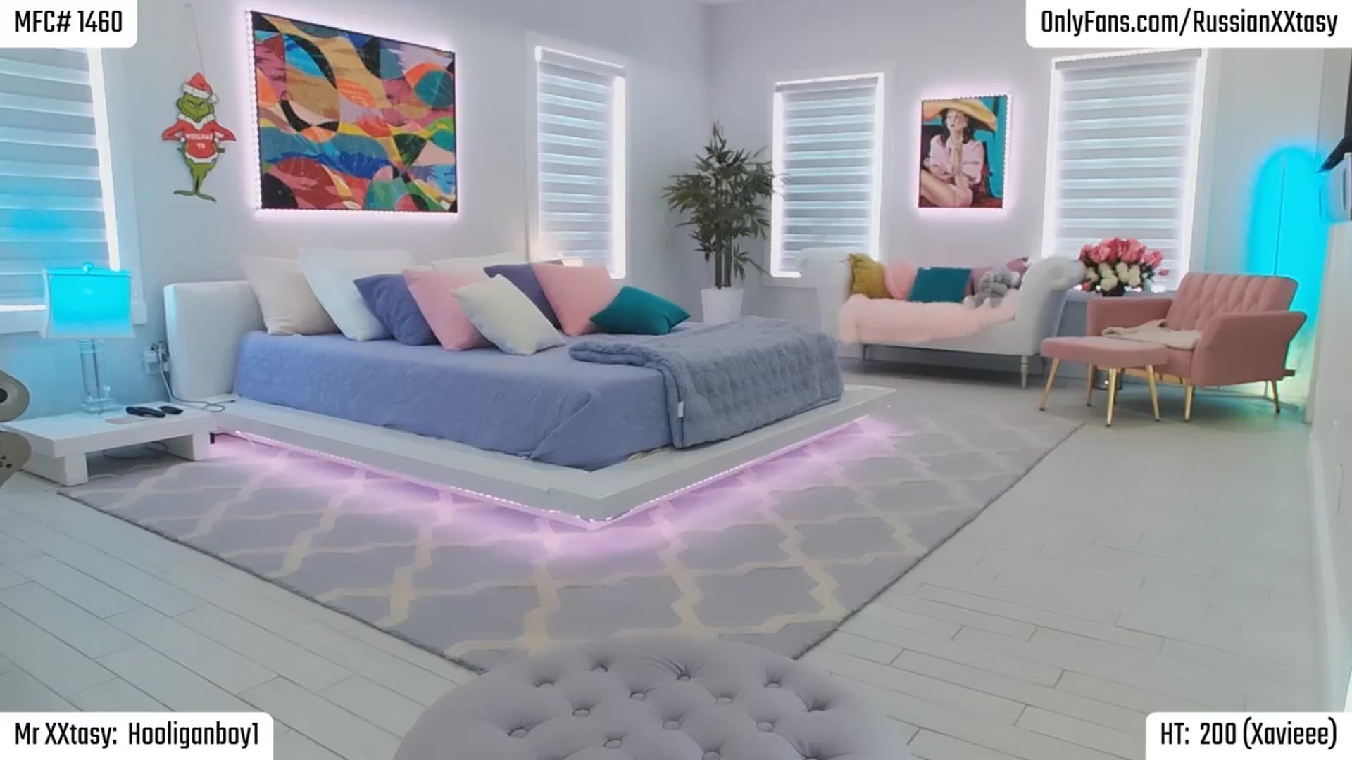 Gallery image thumbnail from RenyXXtasy's myfreecams stream on, 09/03/2025, 23:54 image 1 of 20