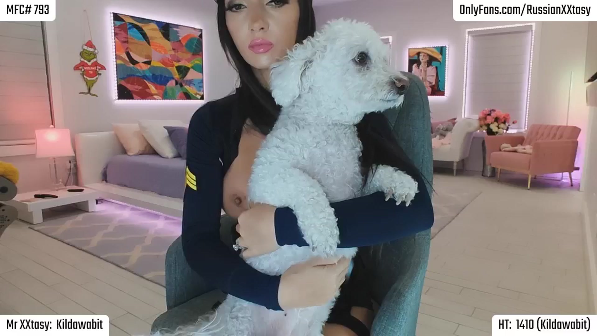 Gallery image thumbnail from RenyXXtasy's myfreecams stream on, 10/18/2025, 24:42 image 6 of 20