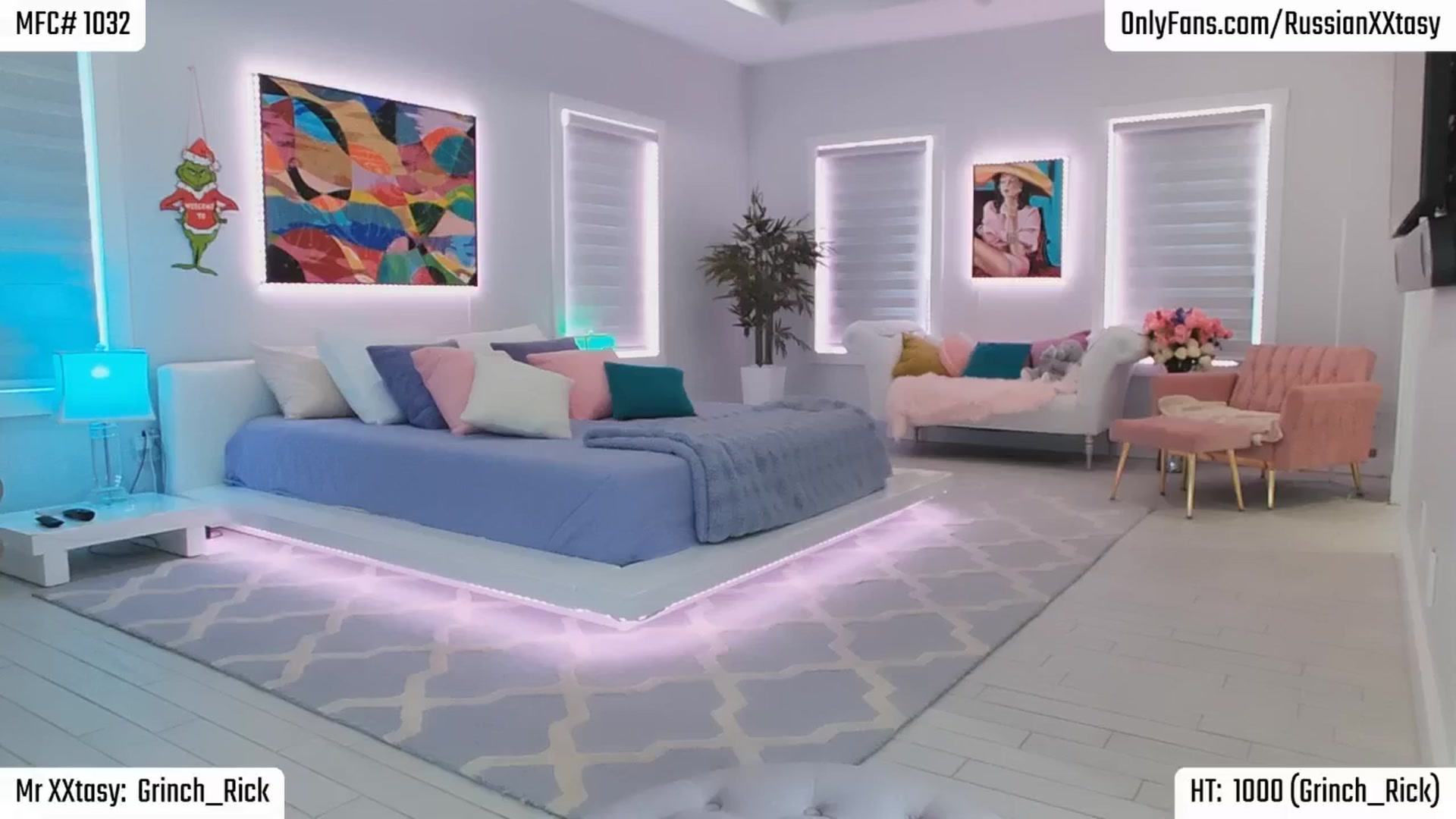 Gallery image thumbnail from RenyXXtasy's myfreecams stream on, 10/28/2025, 22:23 image 15 of 20