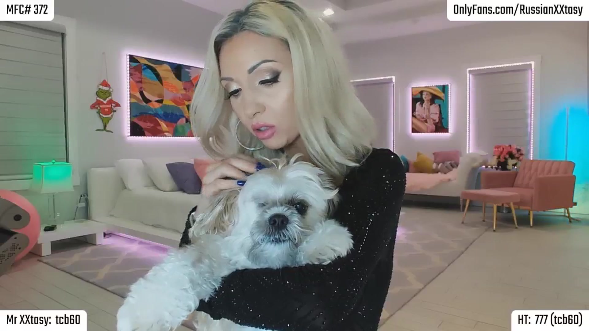 Gallery image thumbnail from RenyXXtasy's myfreecams stream on, 12/04/2025, 04:23 image 15 of 20