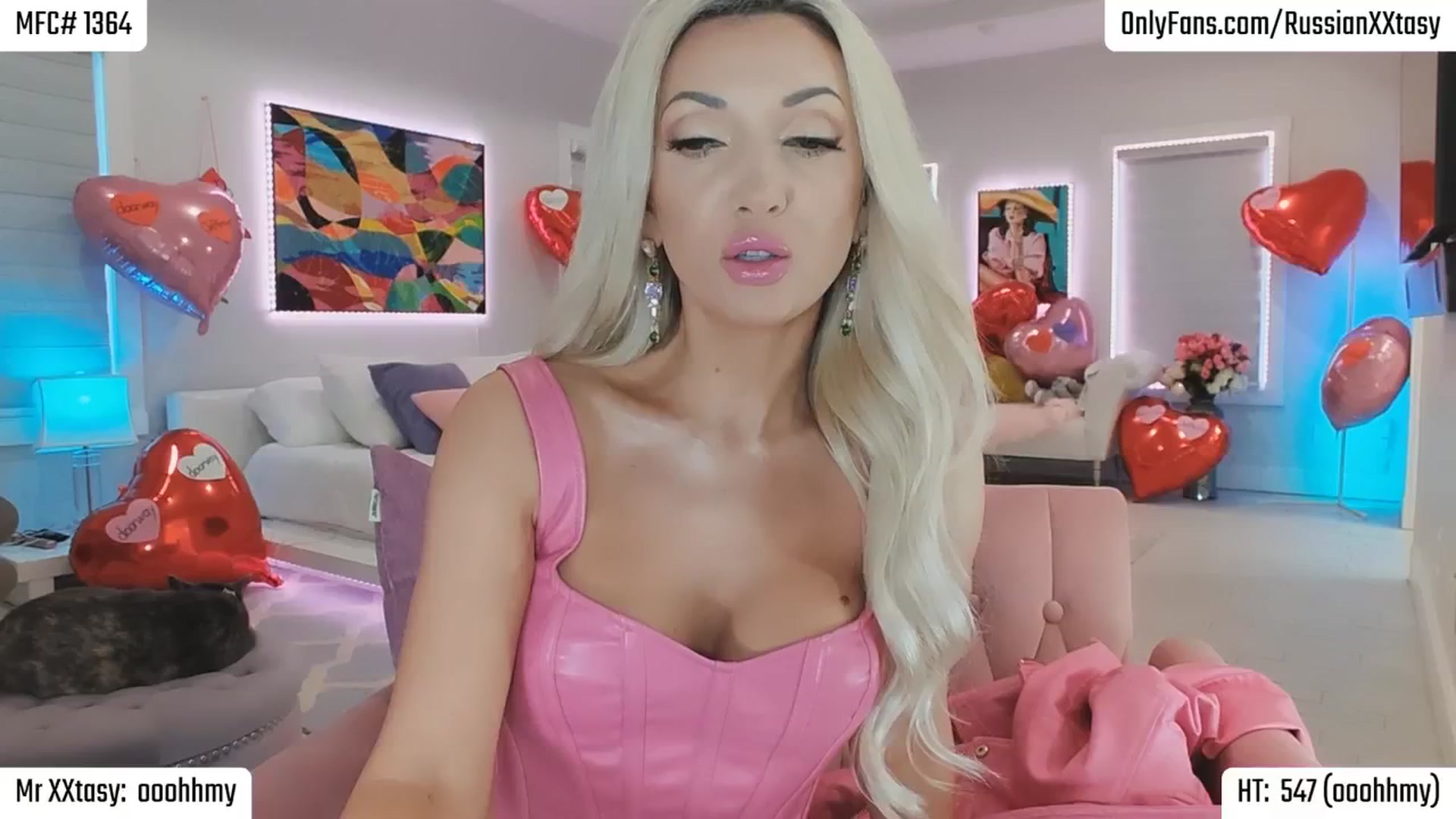 Gallery image thumbnail from RenyXXtasy's myfreecams stream on, 02/11/2026, 23:33 image 13 of 20
