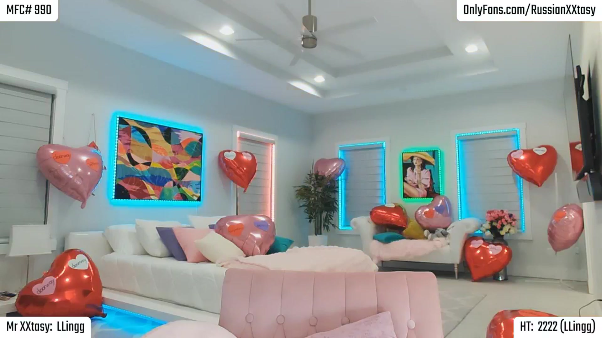 Gallery image thumbnail from RenyXXtasy's myfreecams stream on, 02/14/2026, 02:50 image 10 of 20
