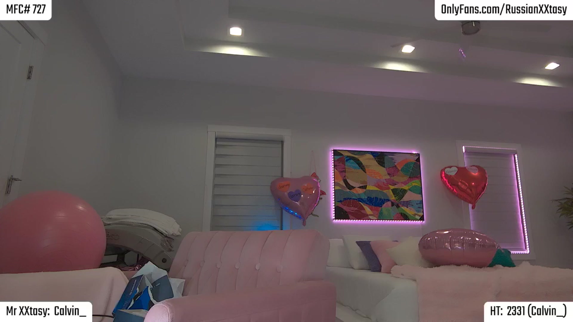 Gallery image thumbnail from RenyXXtasy's myfreecams stream on, 02/19/2026, 03:17 image 19 of 20