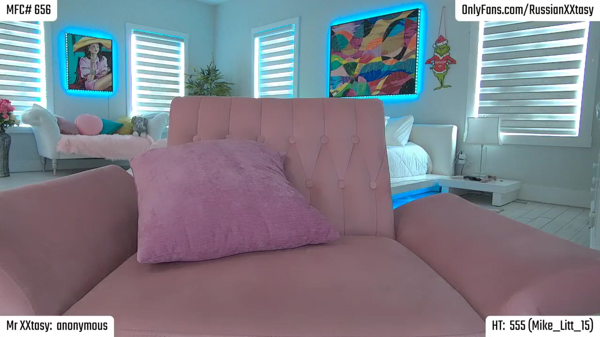 Gallery image thumbnail from RenyXXtasy's myfreecams stream on, 03/14/2026, 22:03 image 5 of 20