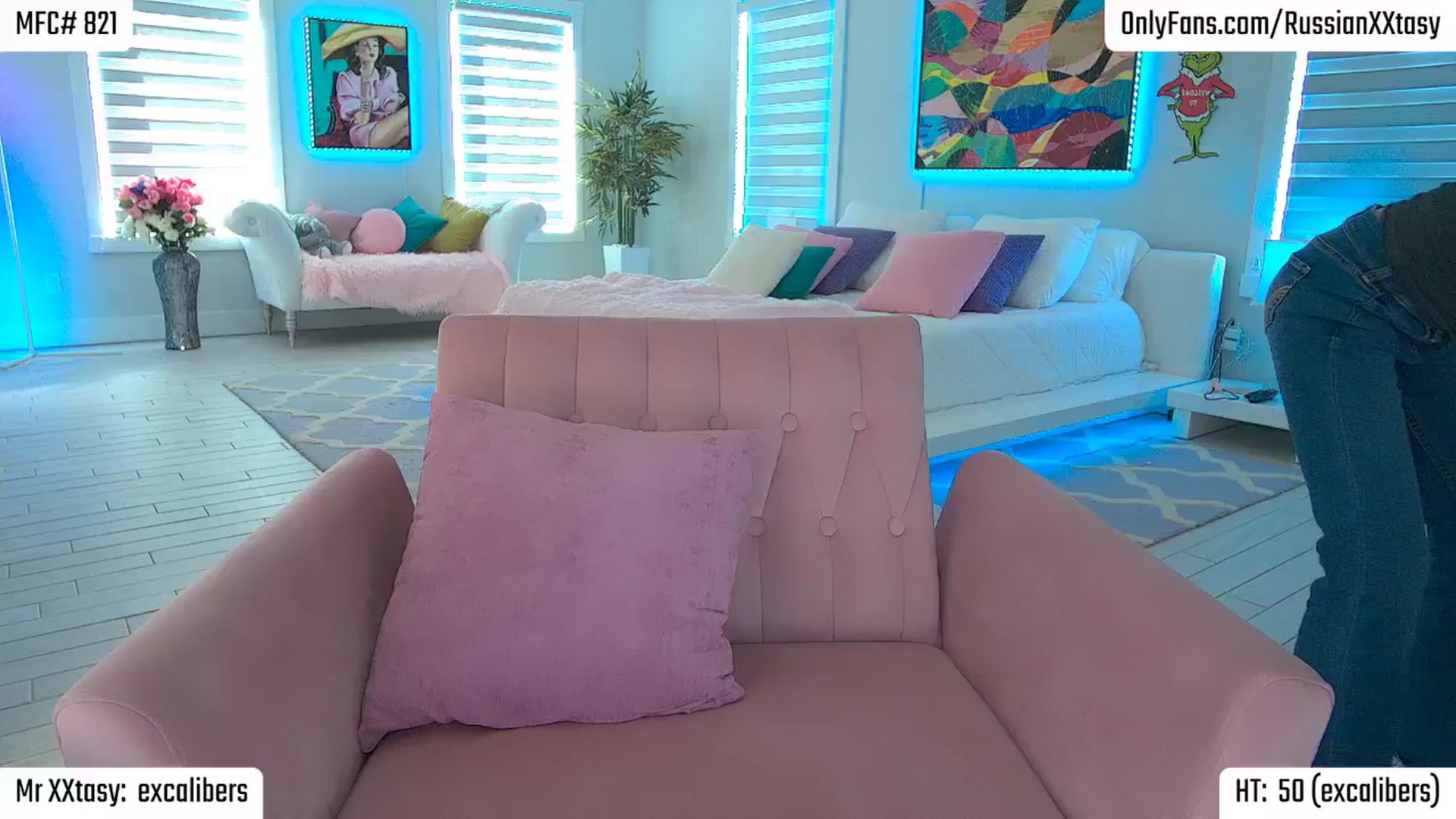 Gallery image thumbnail from RenyXXtasy's myfreecams stream on, 03/21/2026, 21:49 image 4 of 20