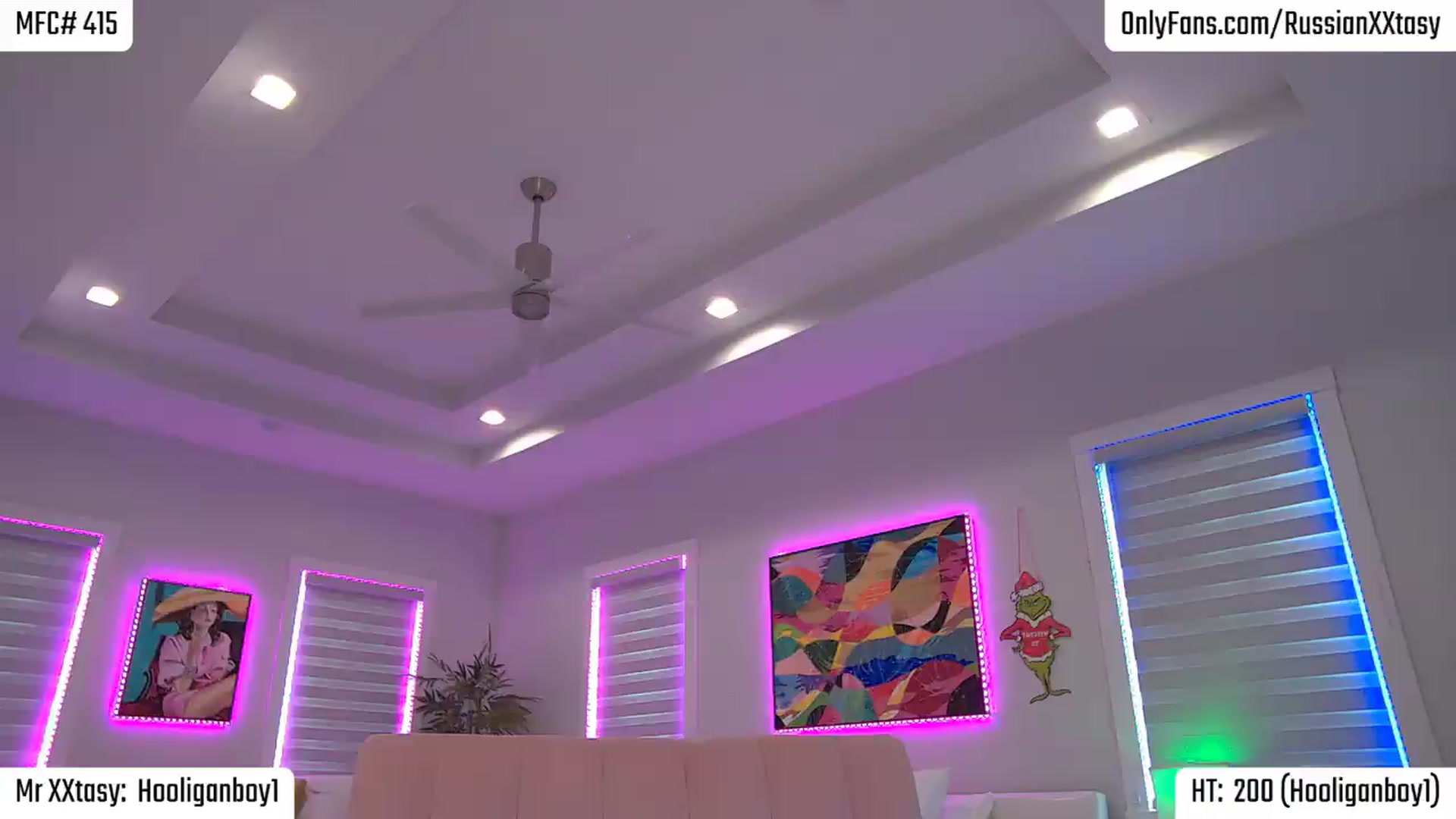Gallery image thumbnail from RenyXXtasy's myfreecams stream on, 05/08/2026, 23:39 image 9 of 20