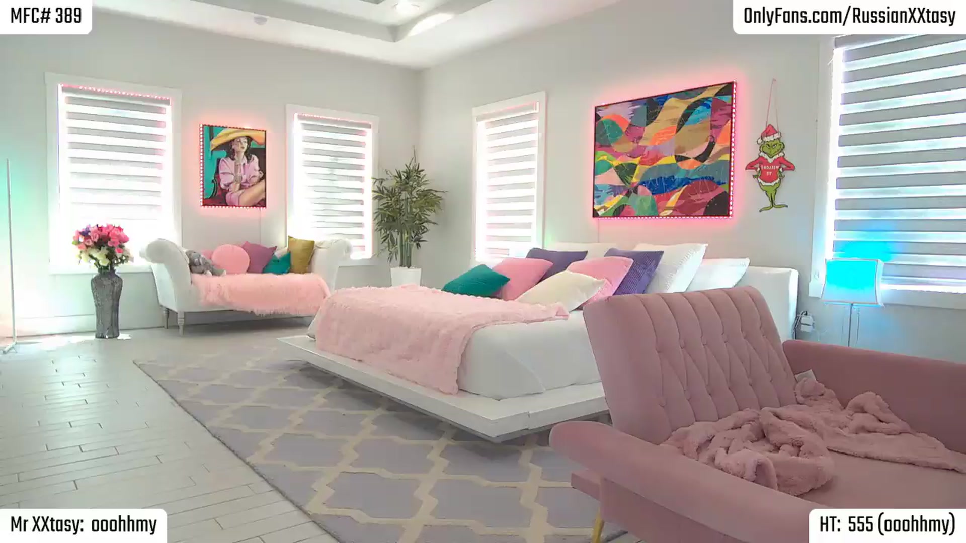 Gallery image thumbnail from RenyXXtasy's myfreecams stream on, 05/14/2026, 19:54 image 7 of 20